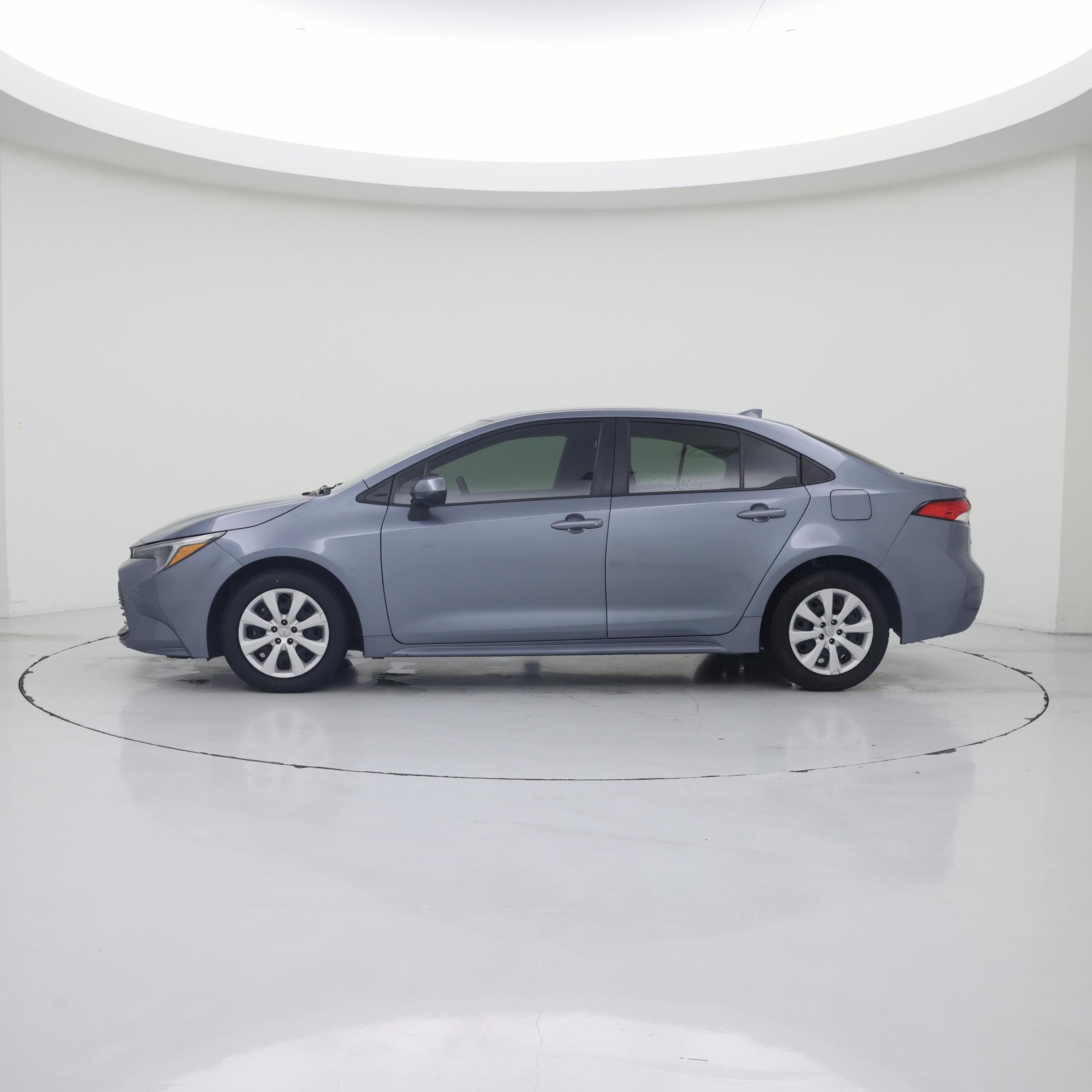 Thumbnail: 2024 Toyota Corolla - 3