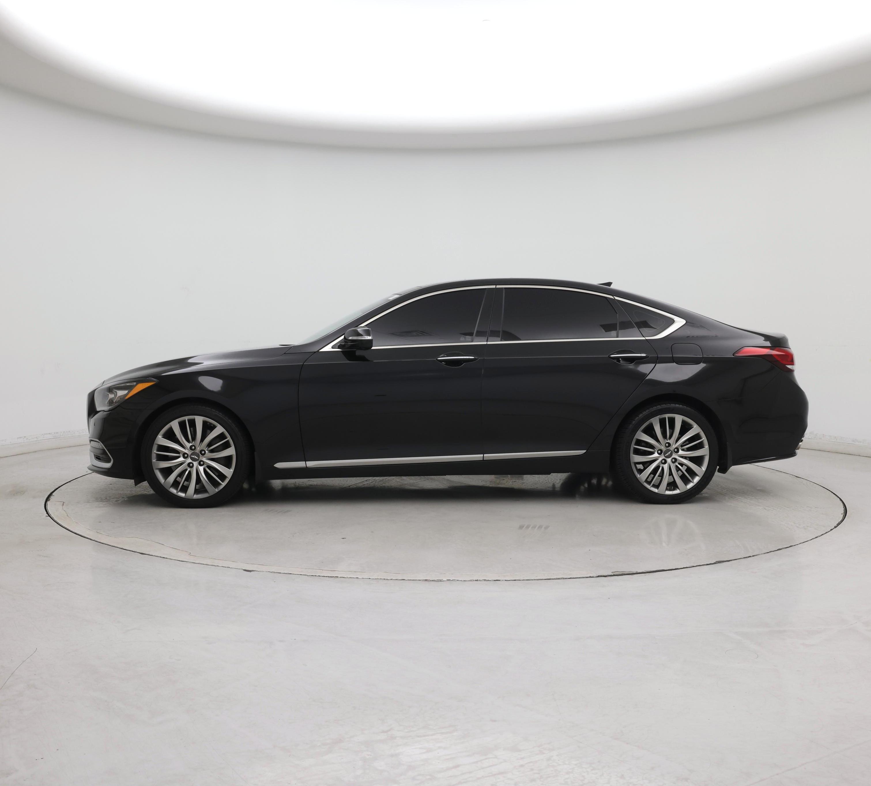 Thumbnail: 2018 Genesis G80 - 3
