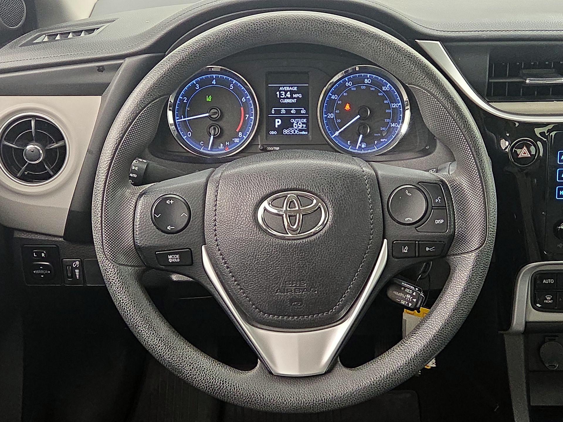 Thumbnail: 2019 Toyota Corolla - 10