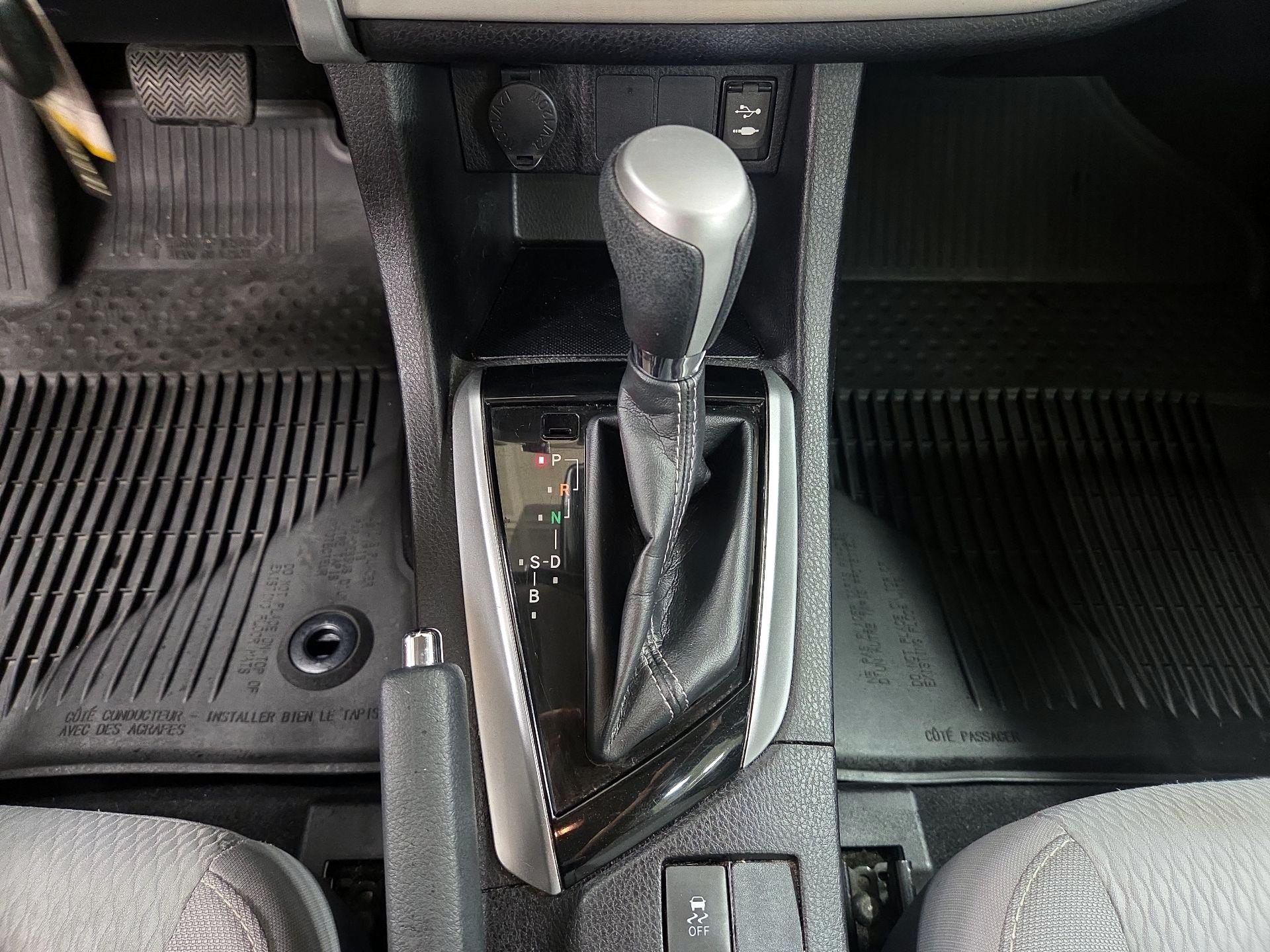 Thumbnail: 2019 Toyota Corolla - 17