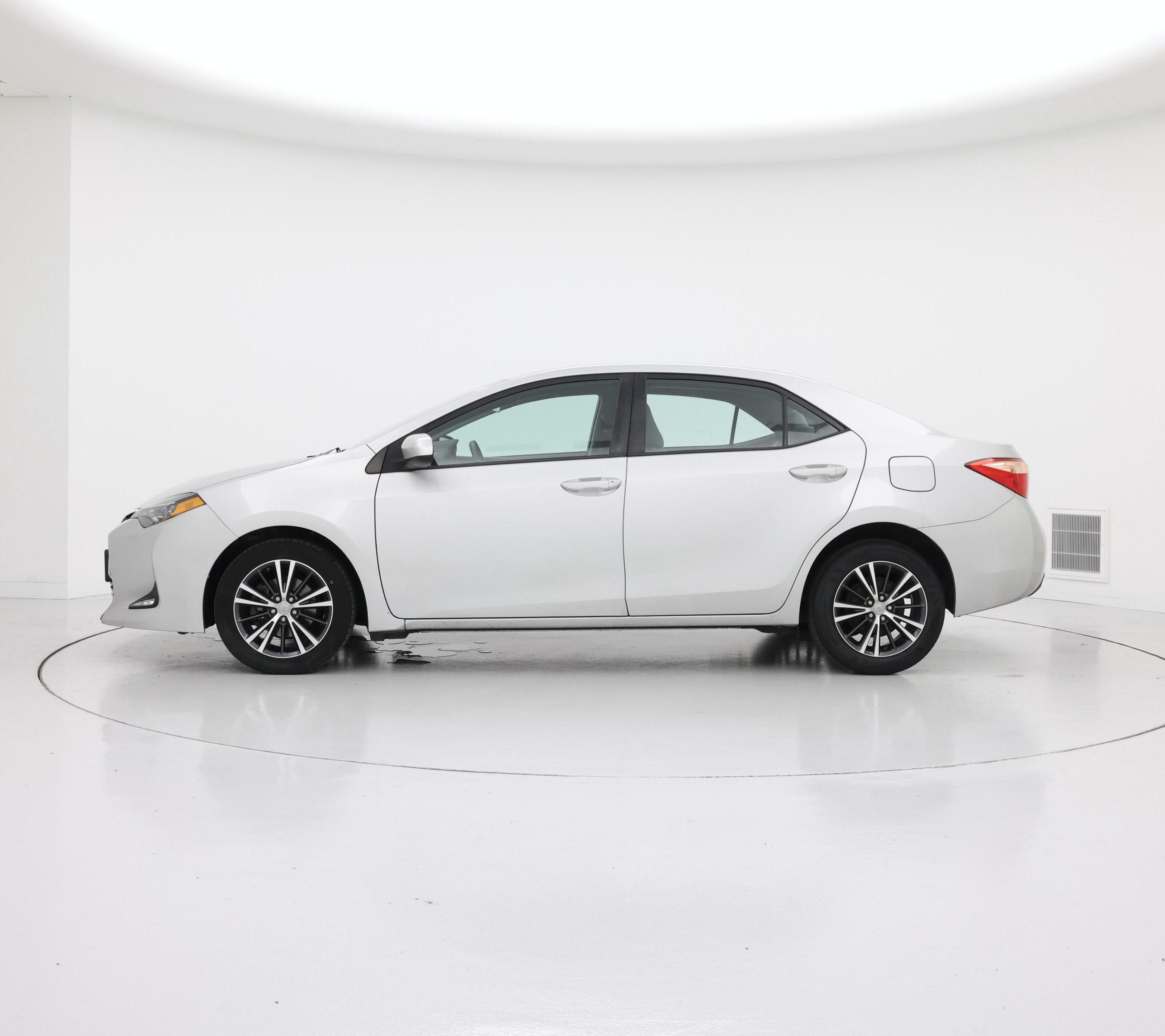 Thumbnail: 2019 Toyota Corolla - 3