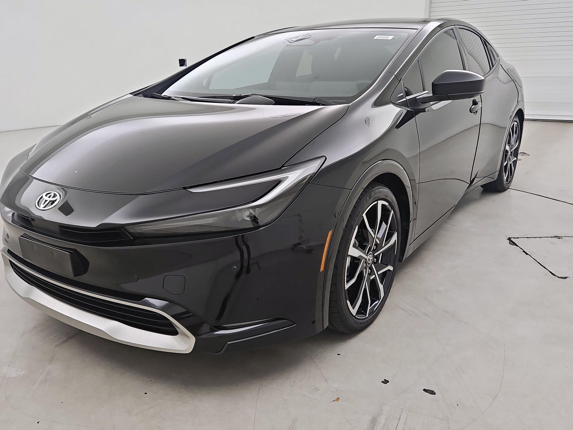 Thumbnail: 2025 Toyota Prius - 3