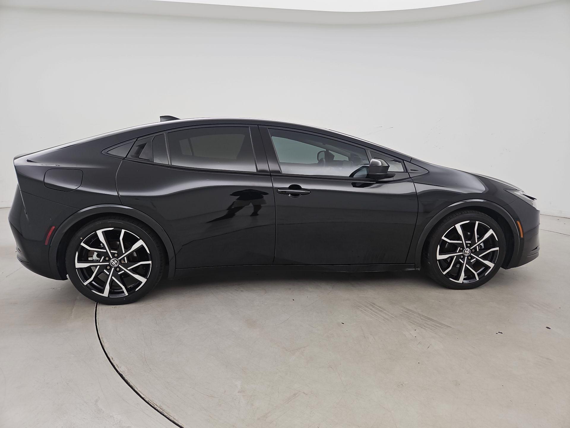 Thumbnail: 2025 Toyota Prius - 4