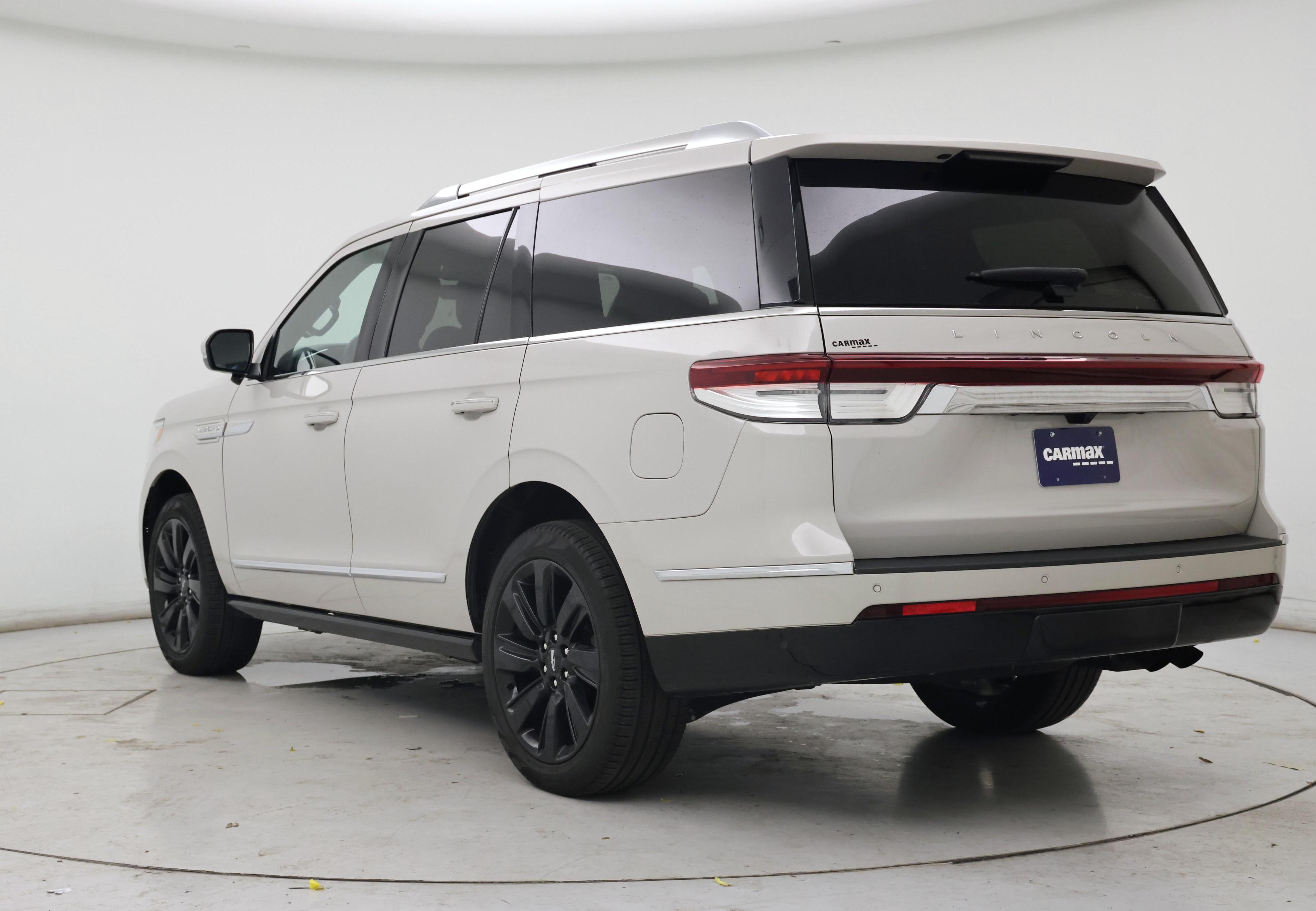 Thumbnail: 2024 Lincoln Navigator - 2