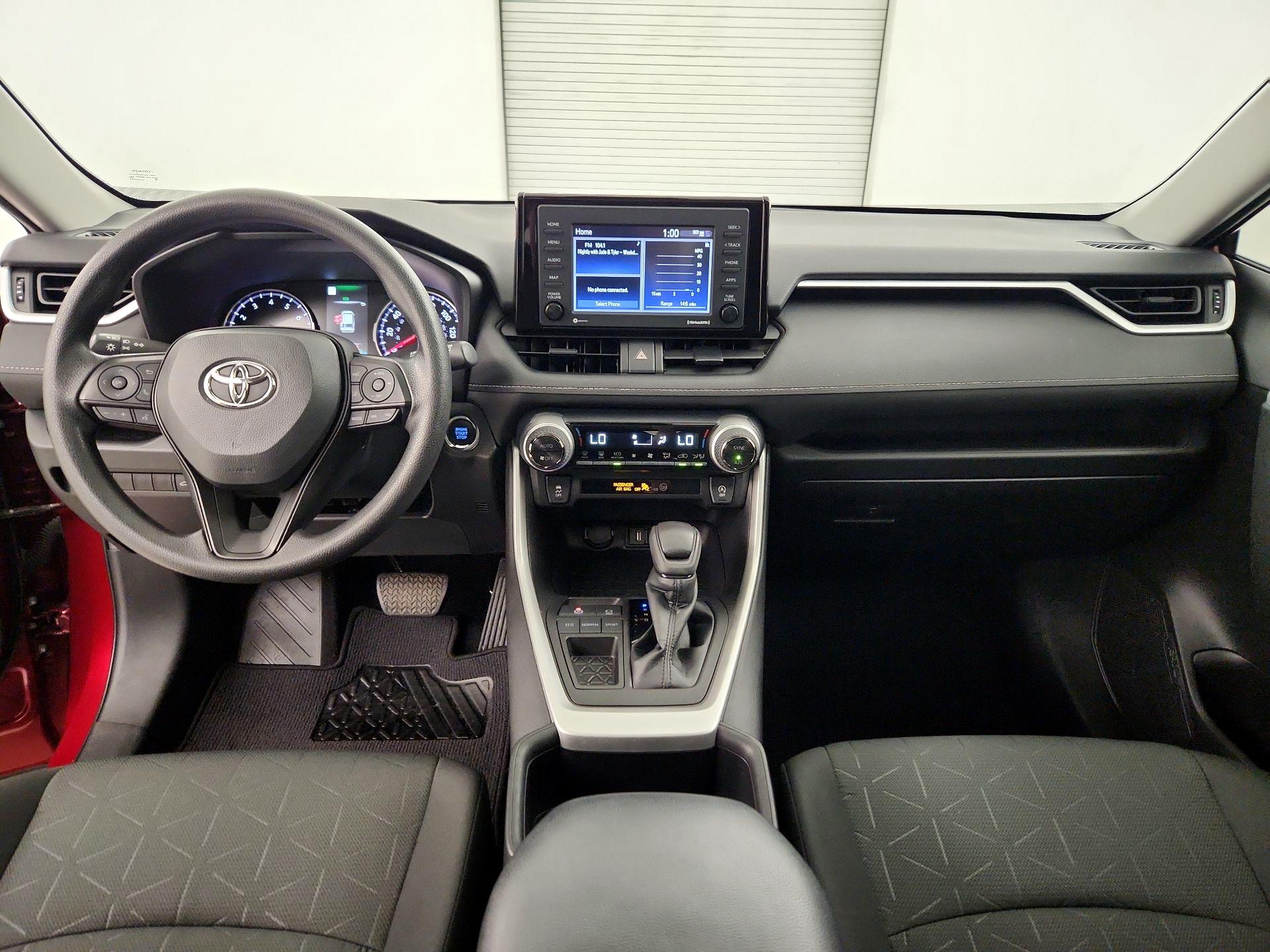 Thumbnail: 2022 Toyota RAV4 - 9