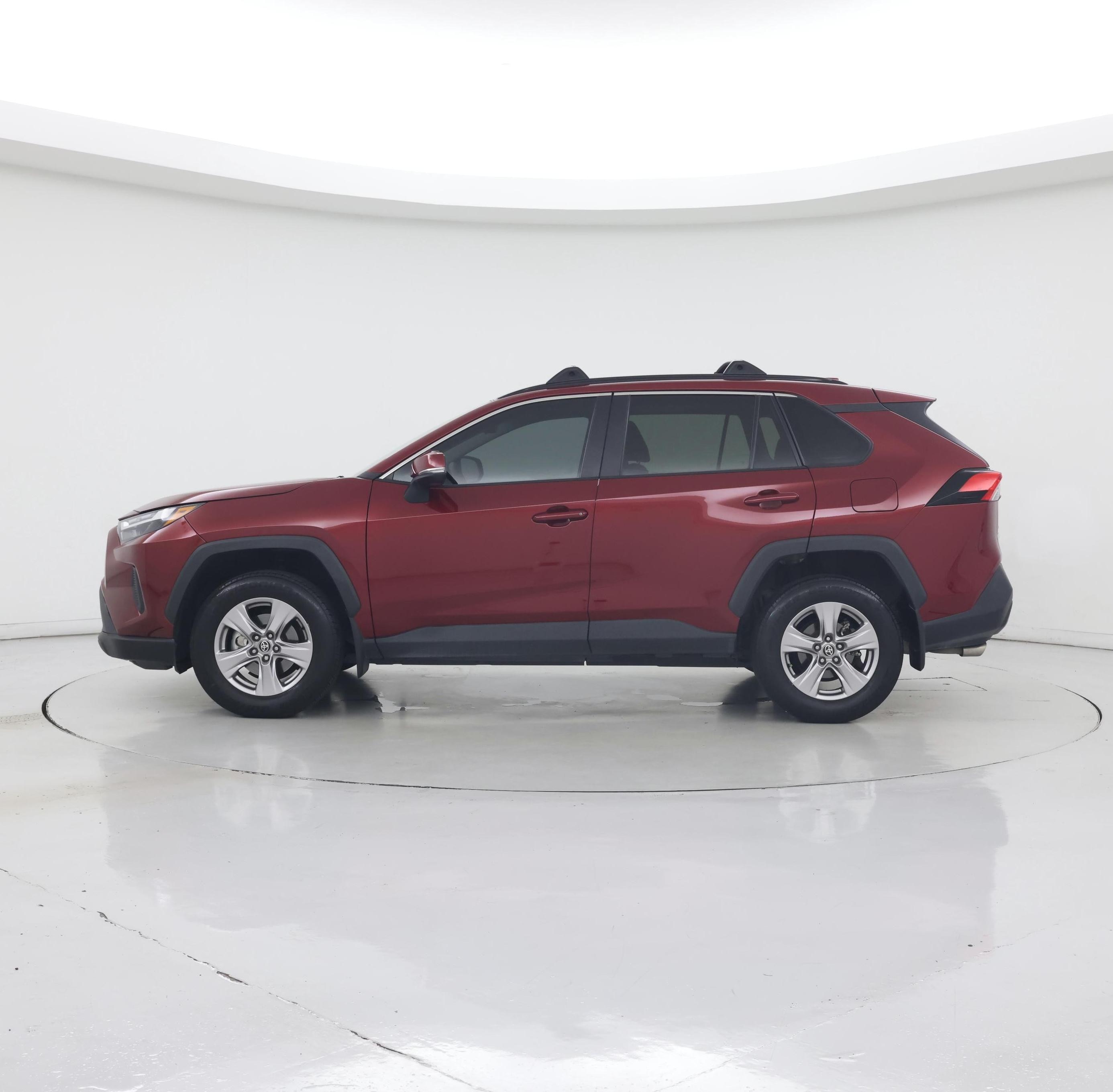 Thumbnail: 2022 Toyota RAV4 - 3