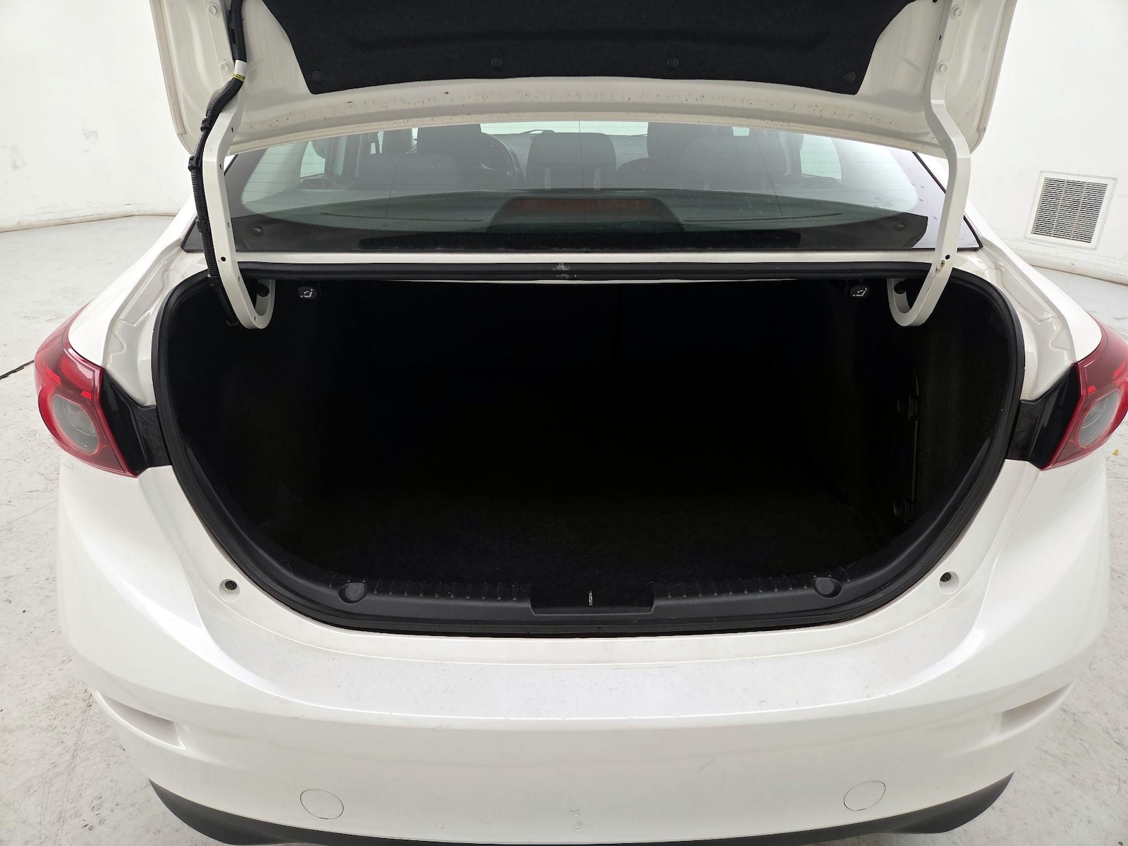 2016 Mazda MAZDA3 i Sport - Photo 21