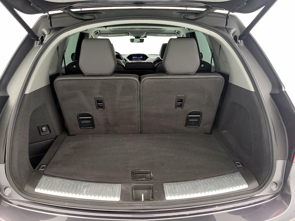 Trunk/Cargo (Seats Up)
