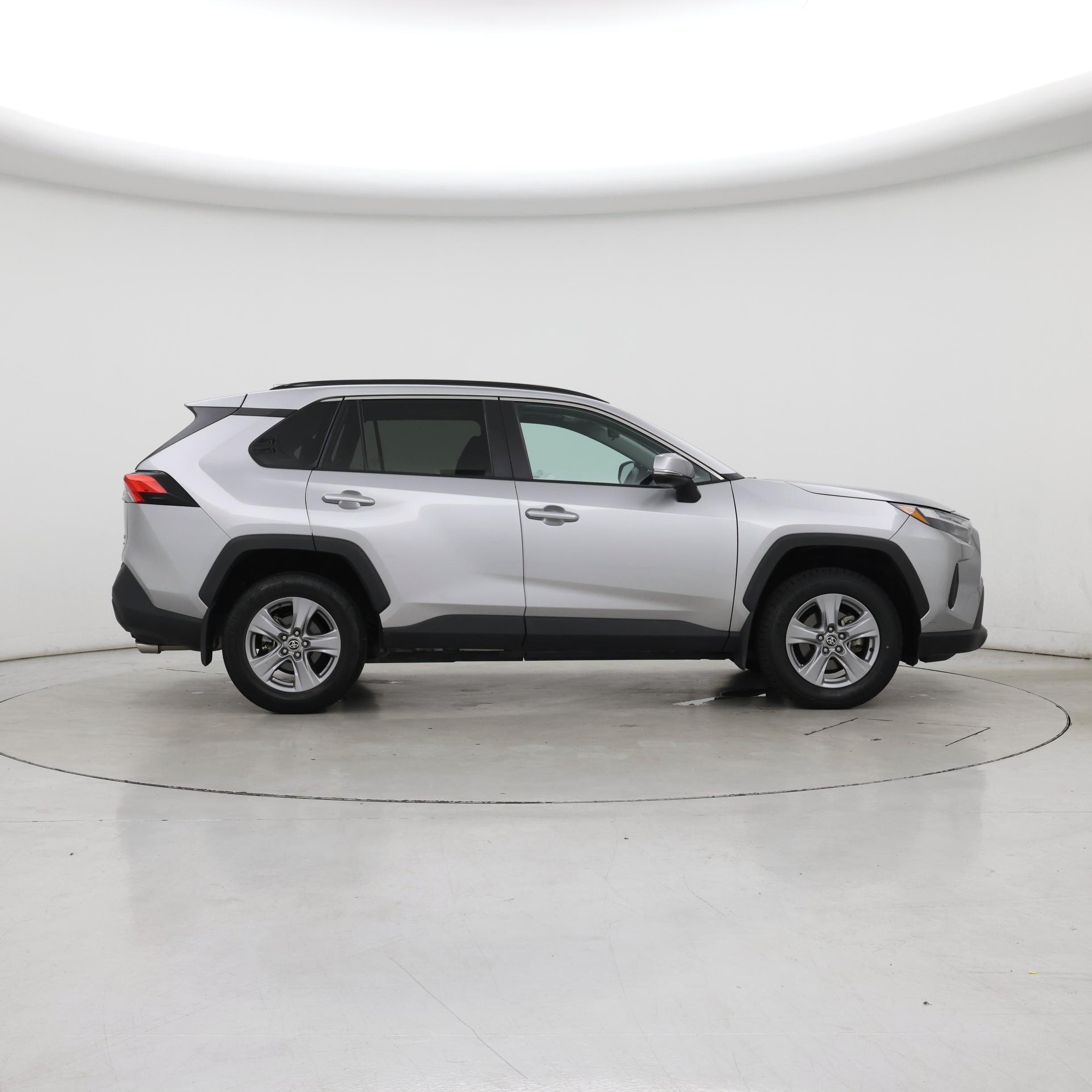 Thumbnail: 2022 Toyota RAV4 - 7