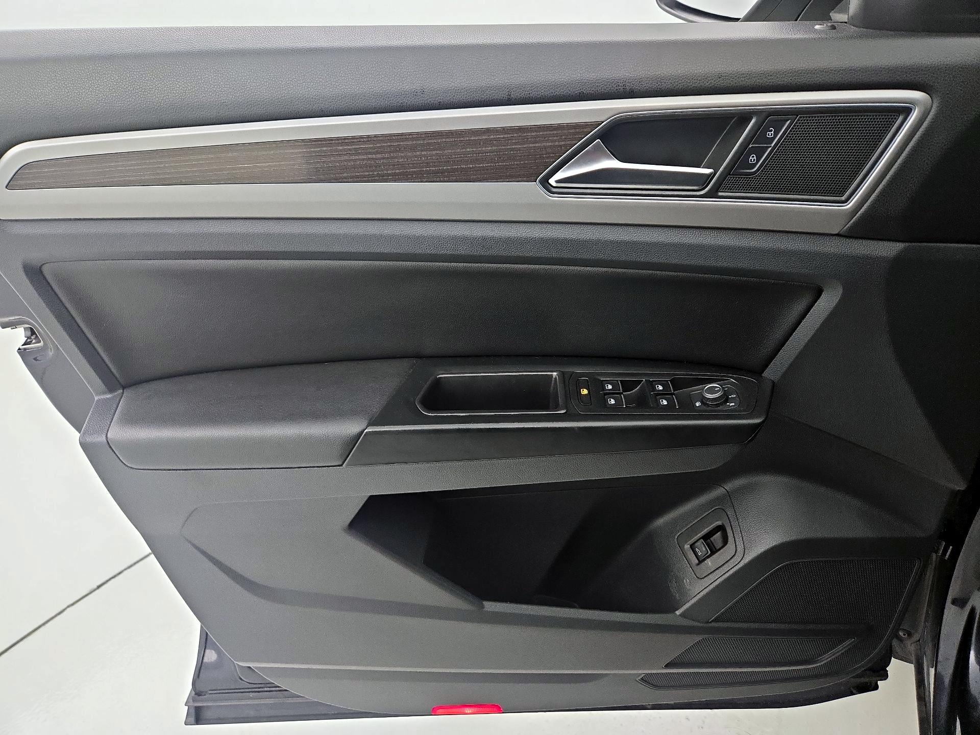 Thumbnail: 2019 Volkswagen Atlas - 12