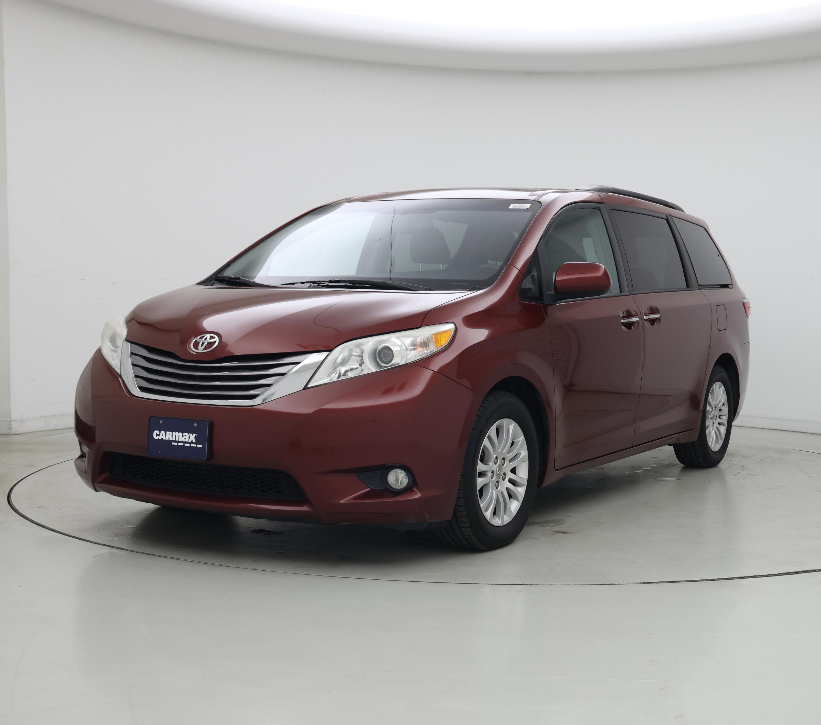 Thumbnail: 2017 Toyota Sienna - 4