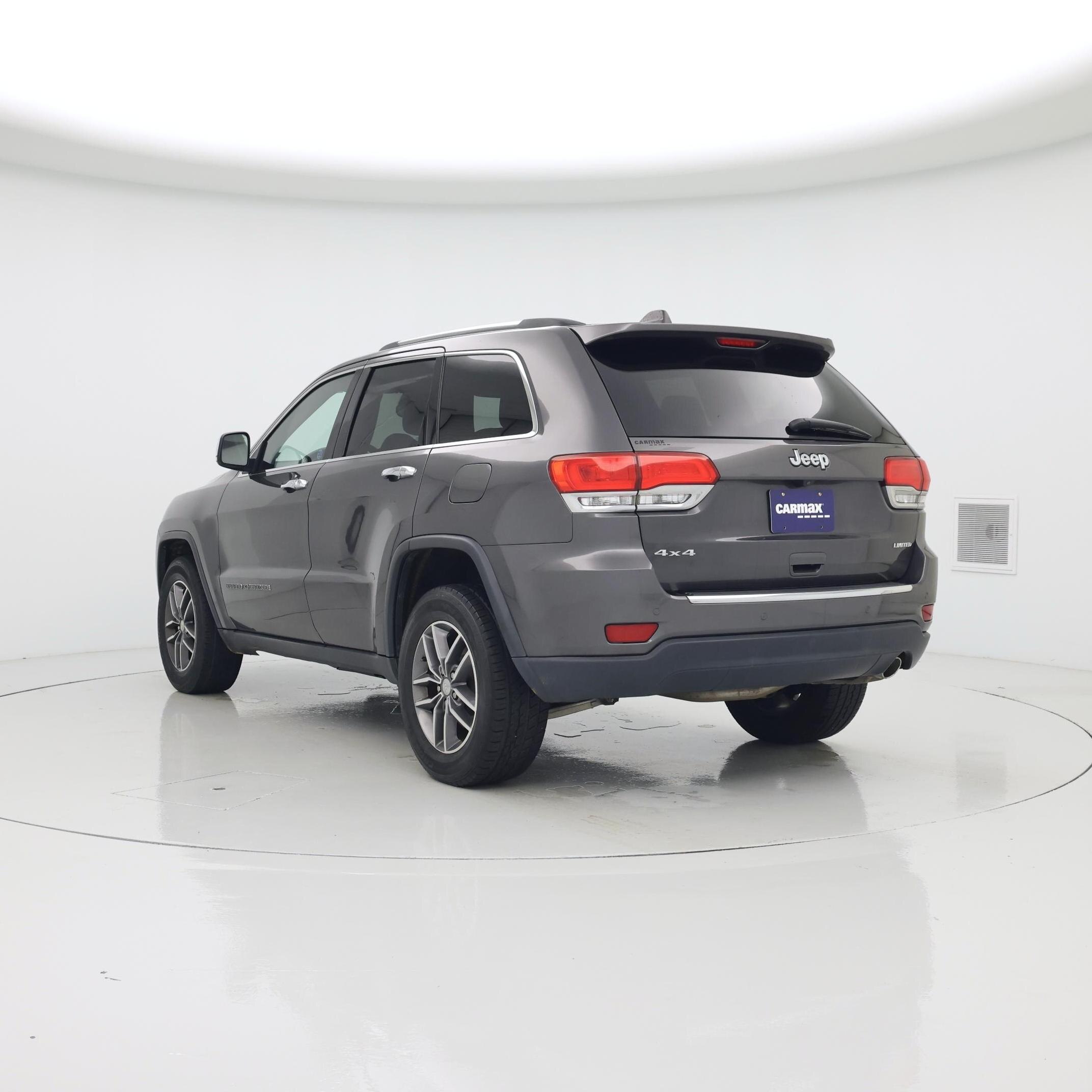 Thumbnail: 2017 Jeep Grand Cherokee - 2