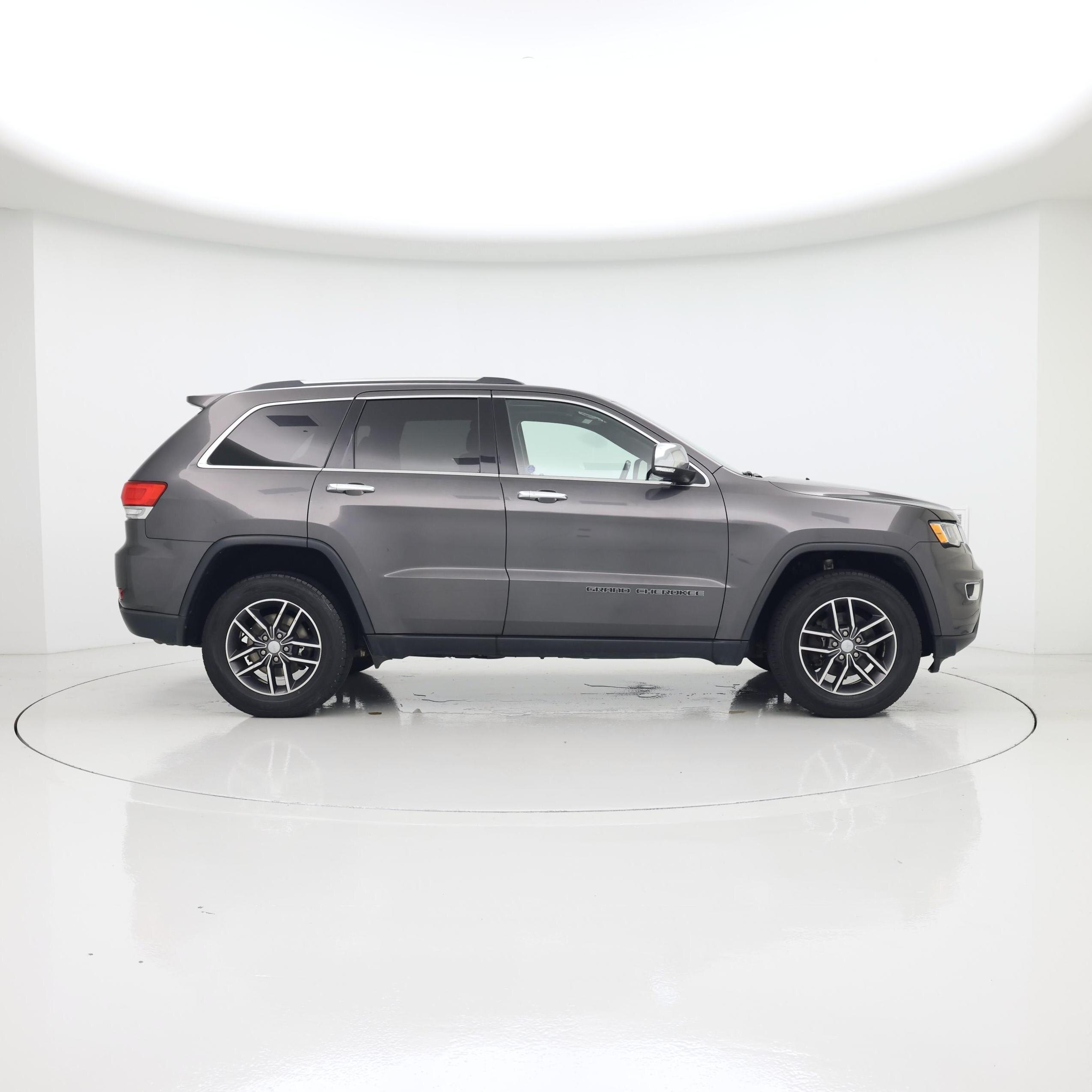 Thumbnail: 2017 Jeep Grand Cherokee - 7