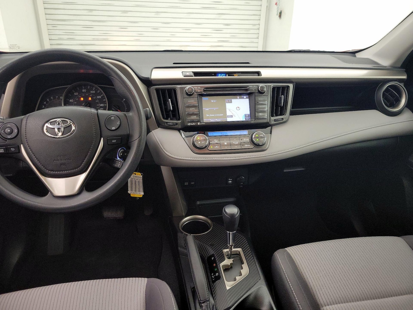 2015 Toyota RAV4 XLE - Photo 10