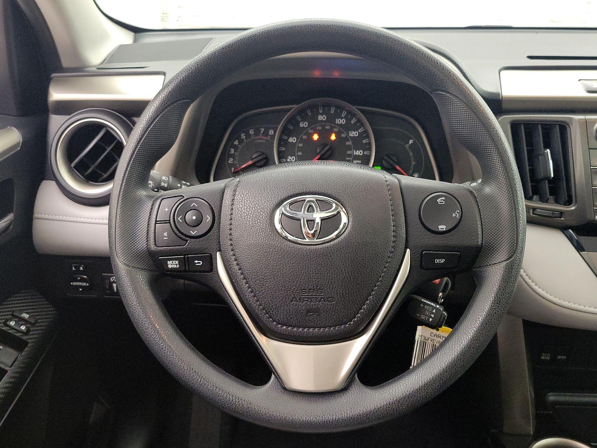 Thumbnail: 2015 Toyota RAV4 - 10