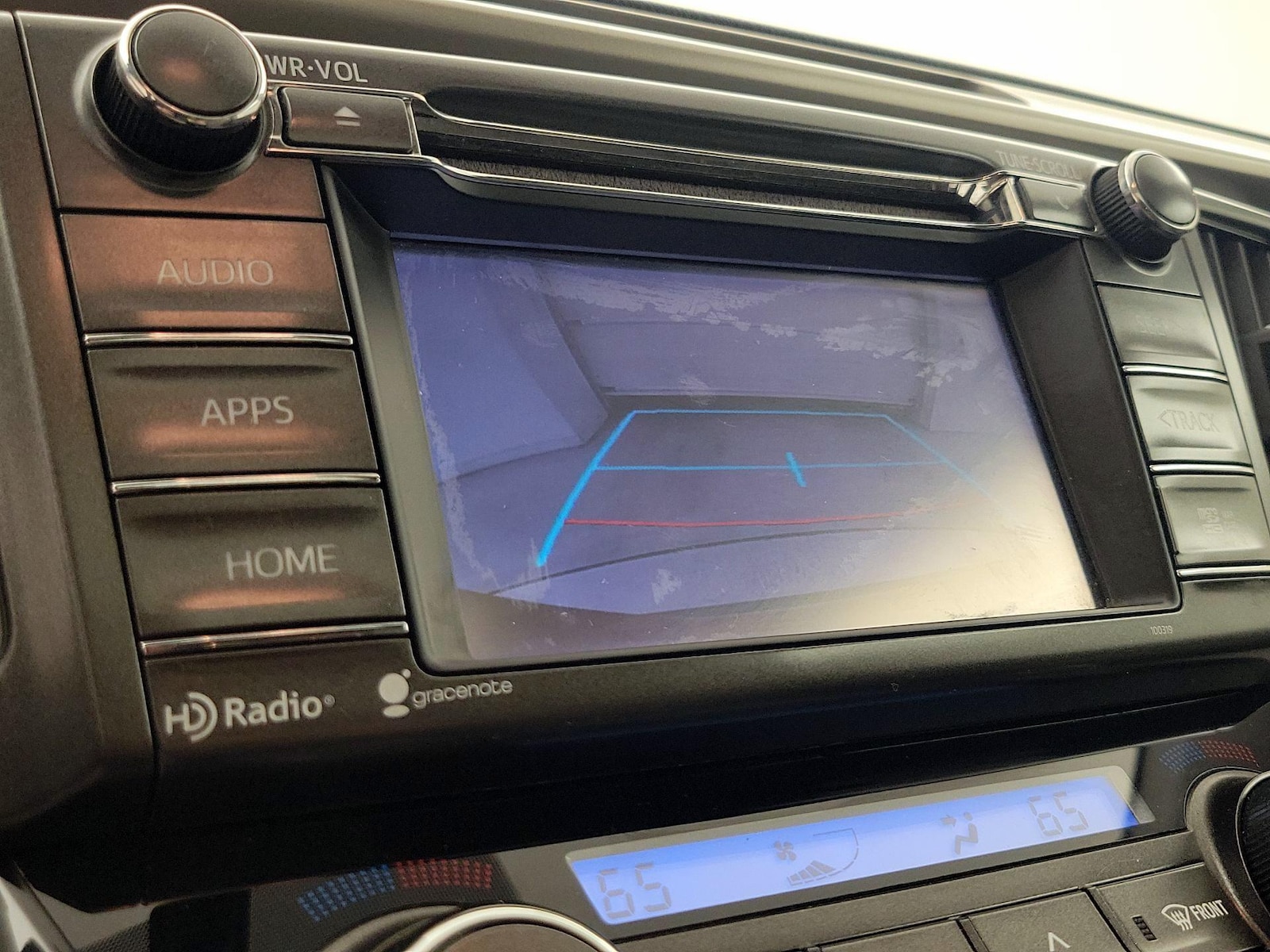 2015 Toyota RAV4 XLE - Photo 15