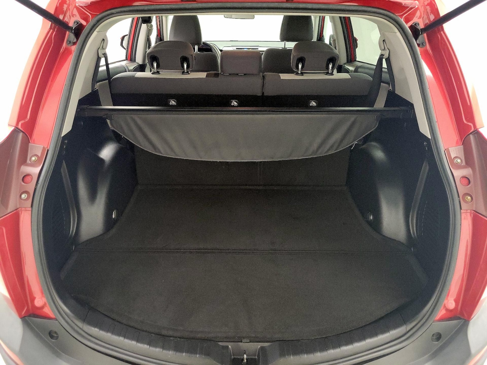 2015 Toyota RAV4 XLE - Photo 22