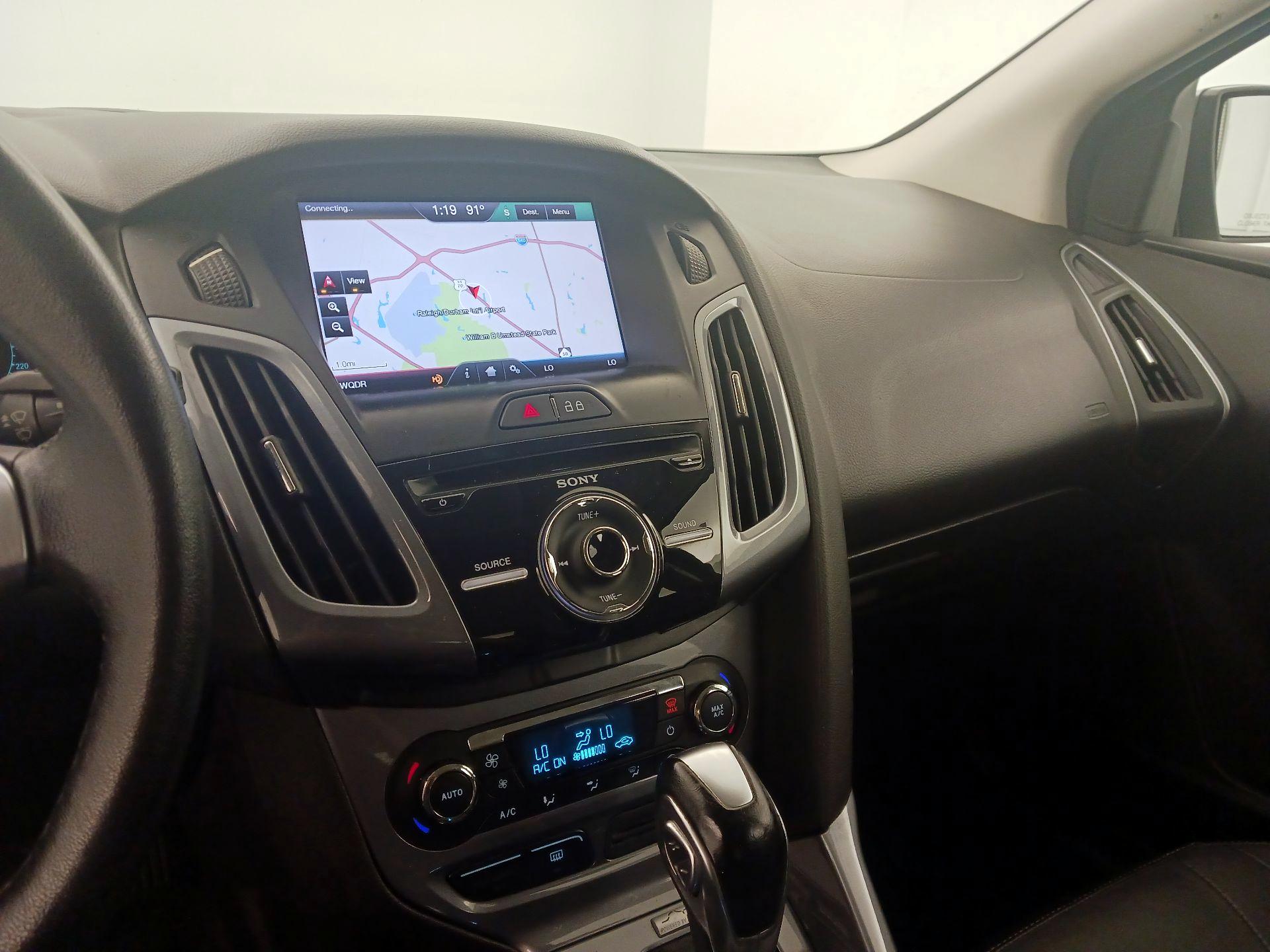 Thumbnail: 2014 Ford Focus - 14