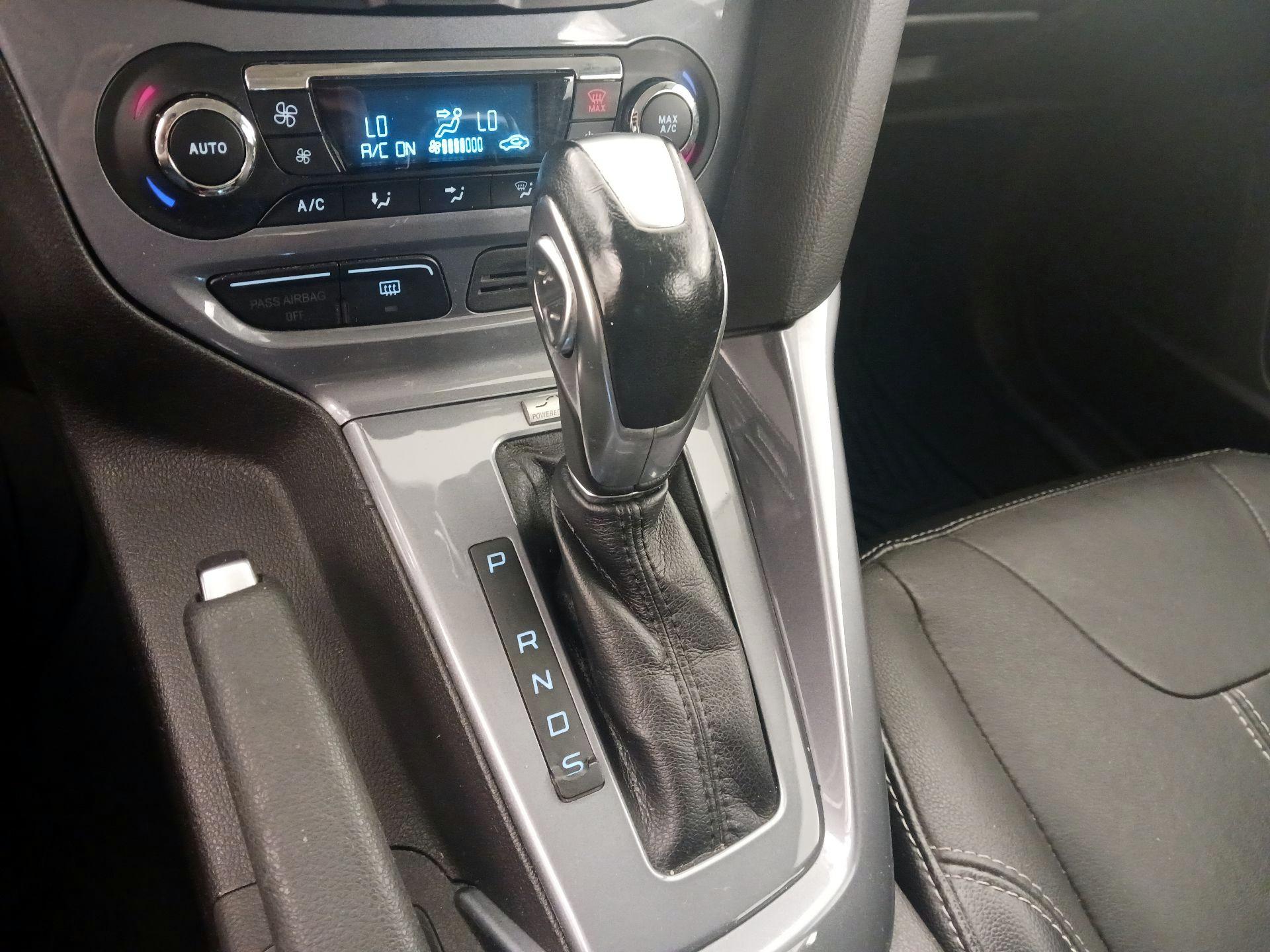 Thumbnail: 2014 Ford Focus - 17