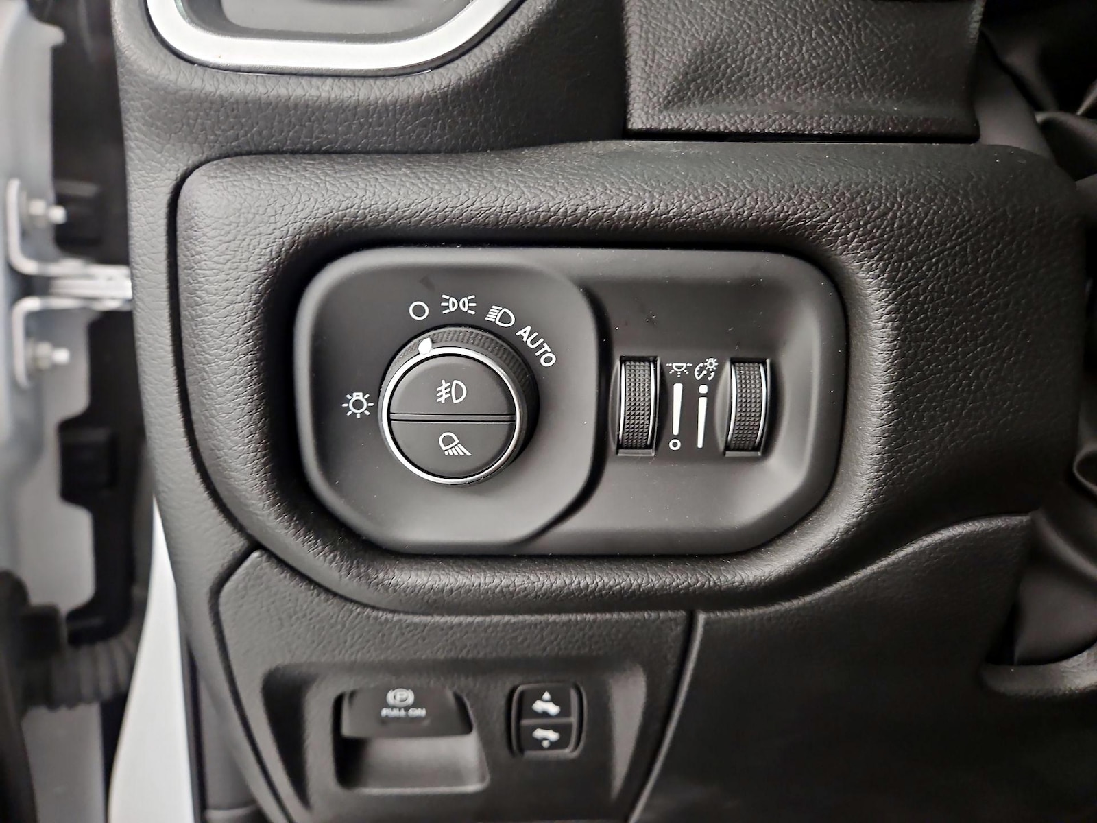 2023 RAM Ram 1500 Pickup Laramie - Photo 12