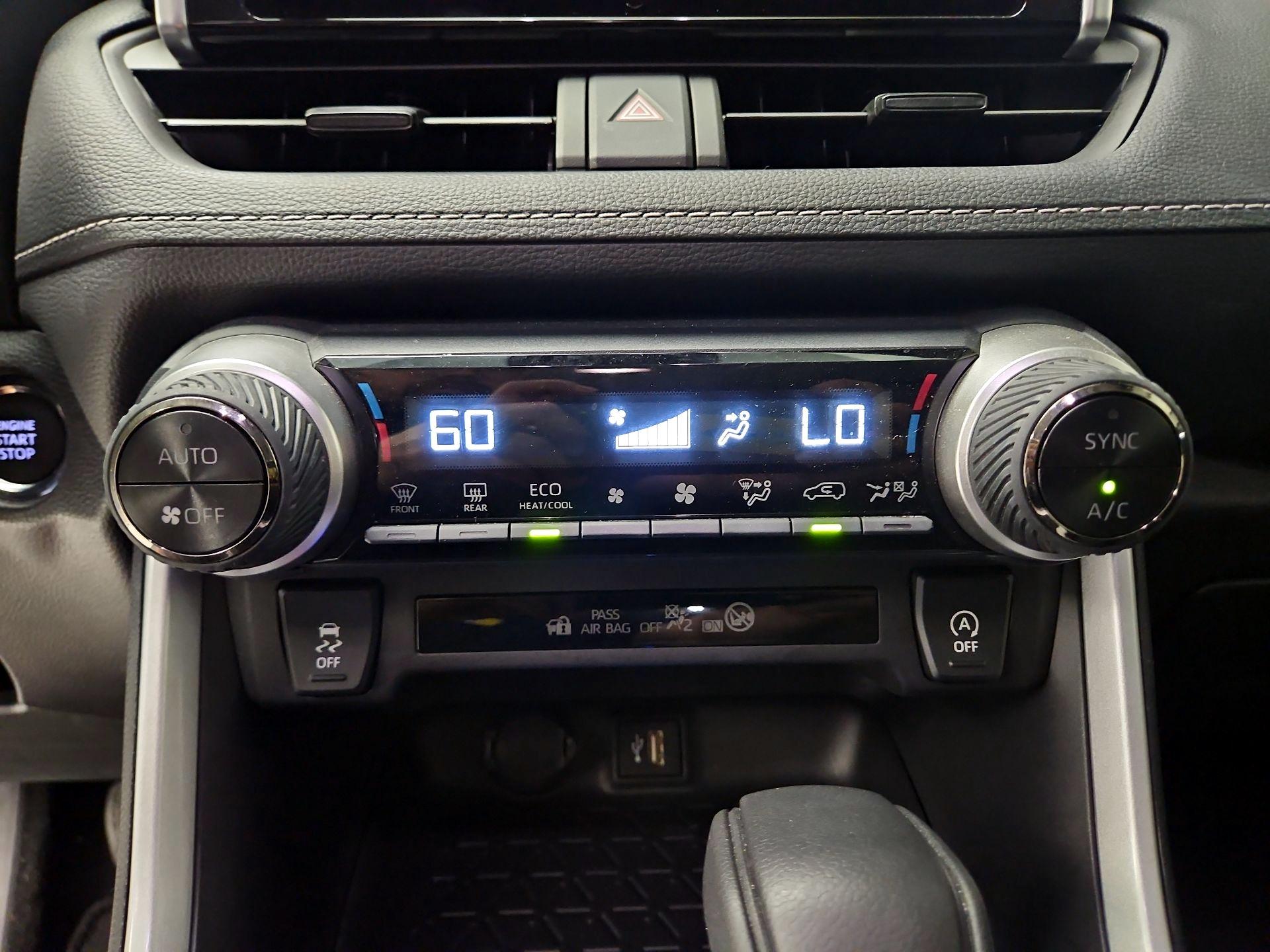 Thumbnail: 2024 Toyota RAV4 - 16