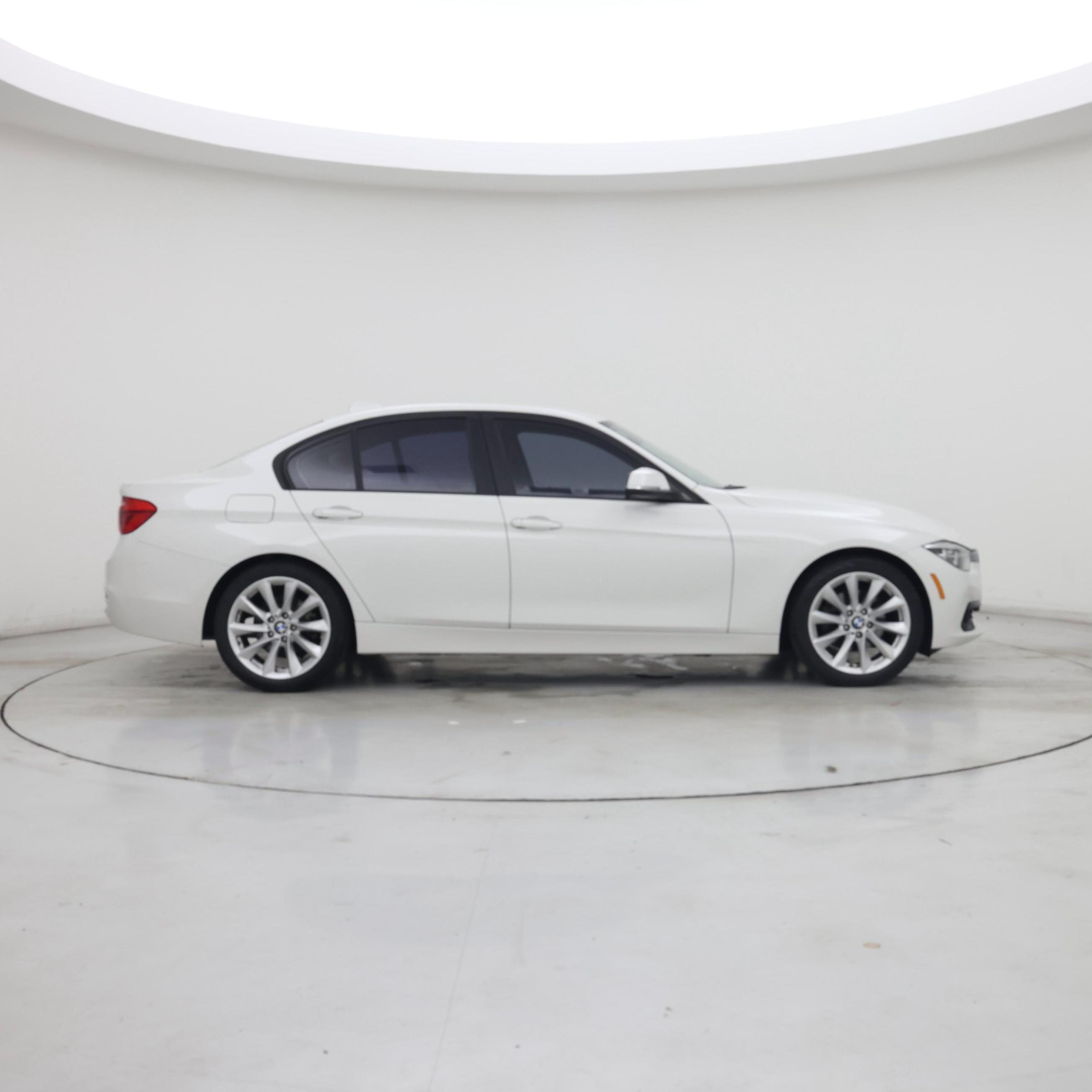 Thumbnail: 2018 BMW 3 Series - 7