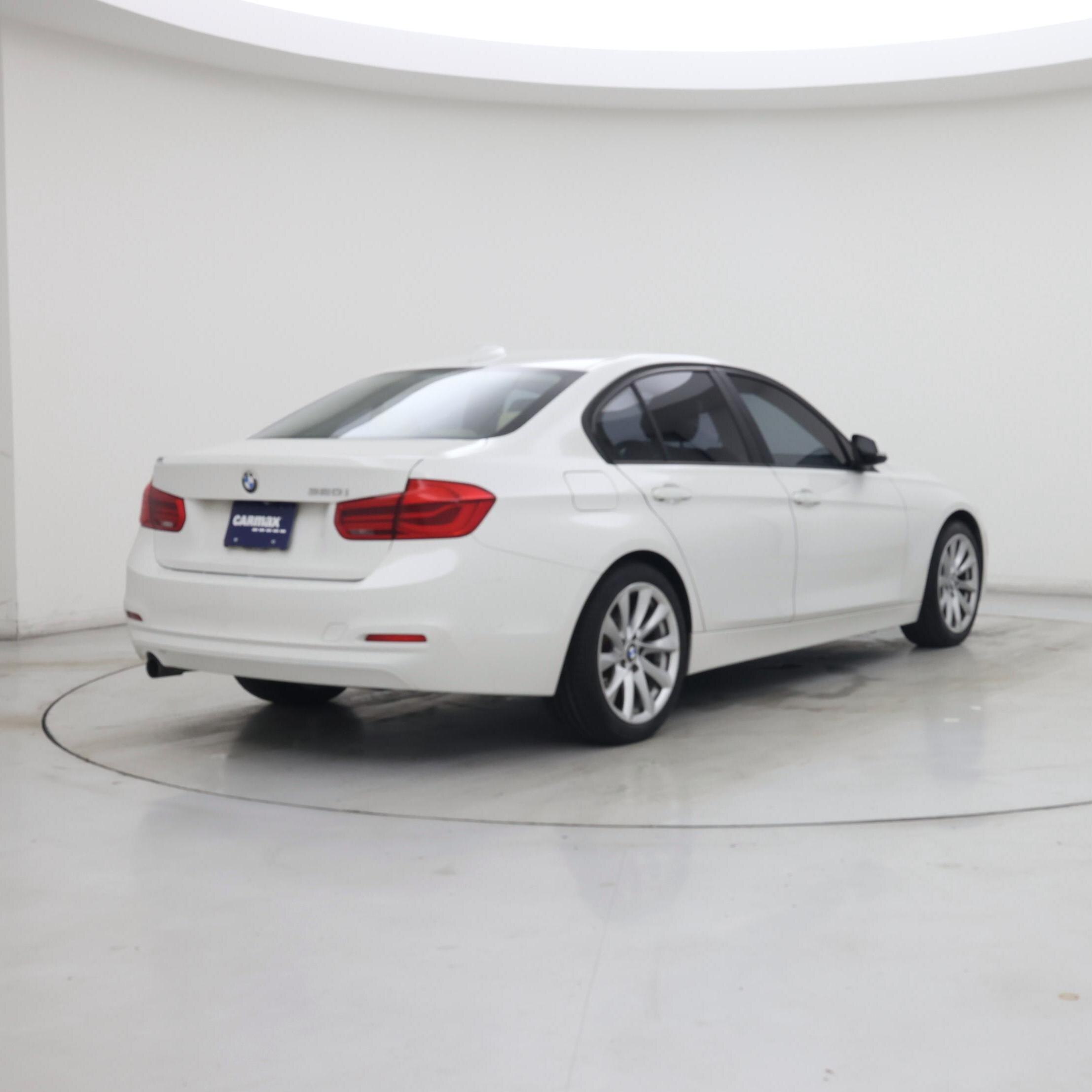 Thumbnail: 2018 BMW 3 Series - 8