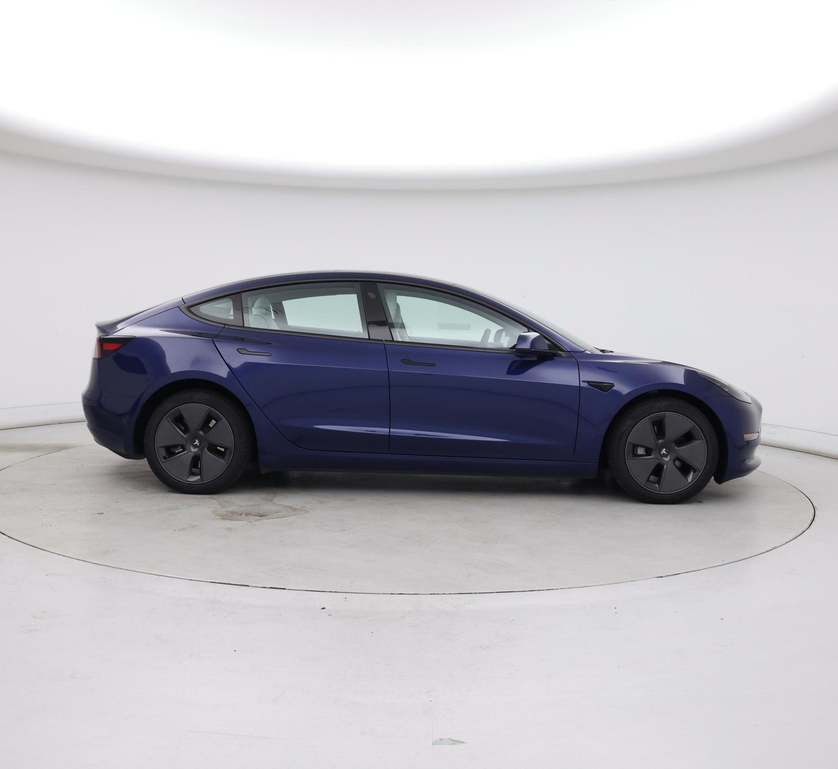 Thumbnail: 2023 Tesla Model 3 - 7
