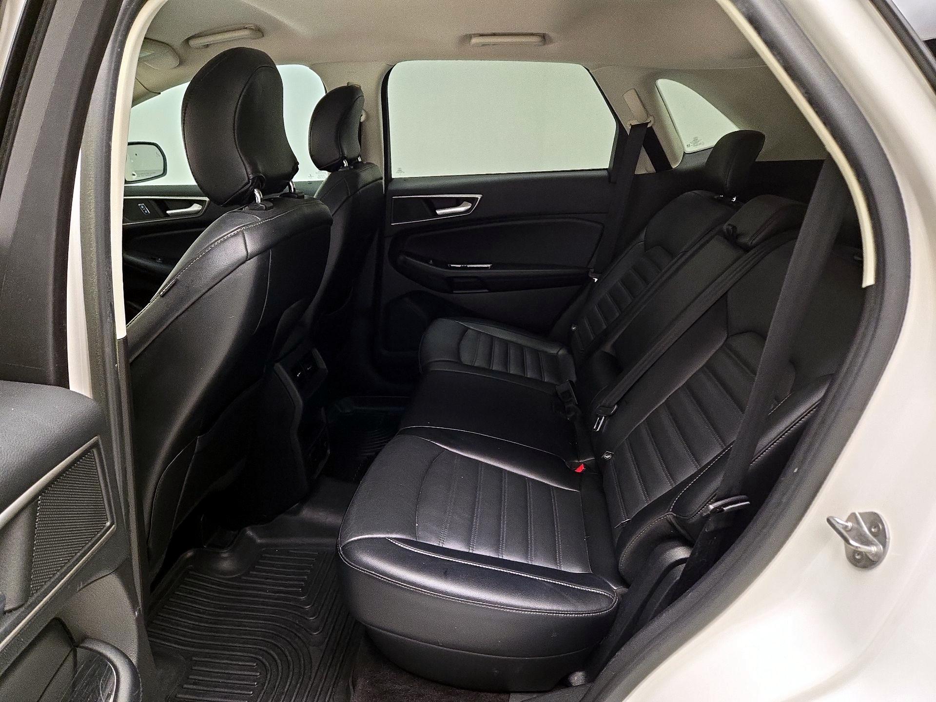 Thumbnail: 2017 Ford Edge - 20