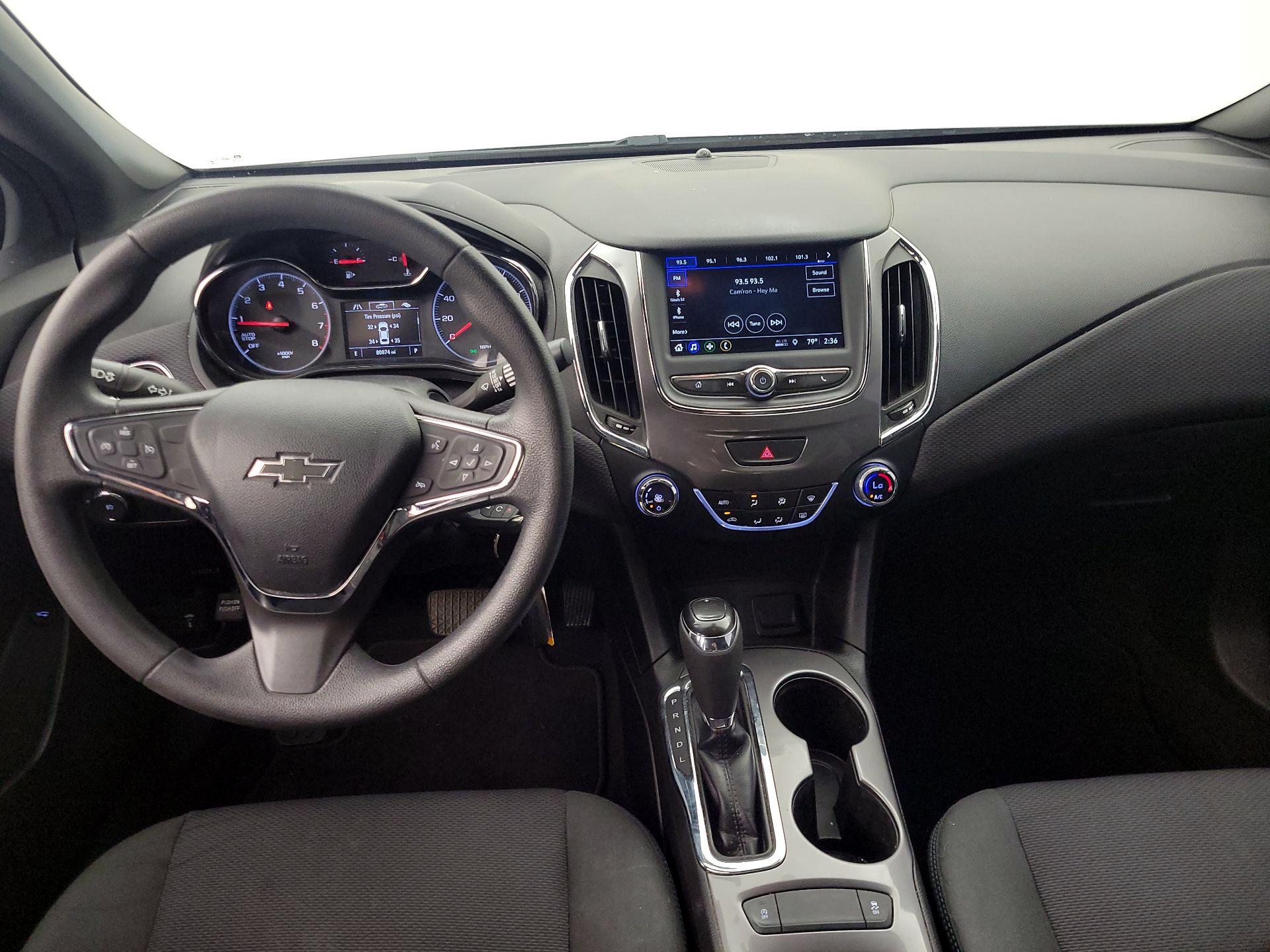 Thumbnail: 2019 Chevrolet Cruze - 9