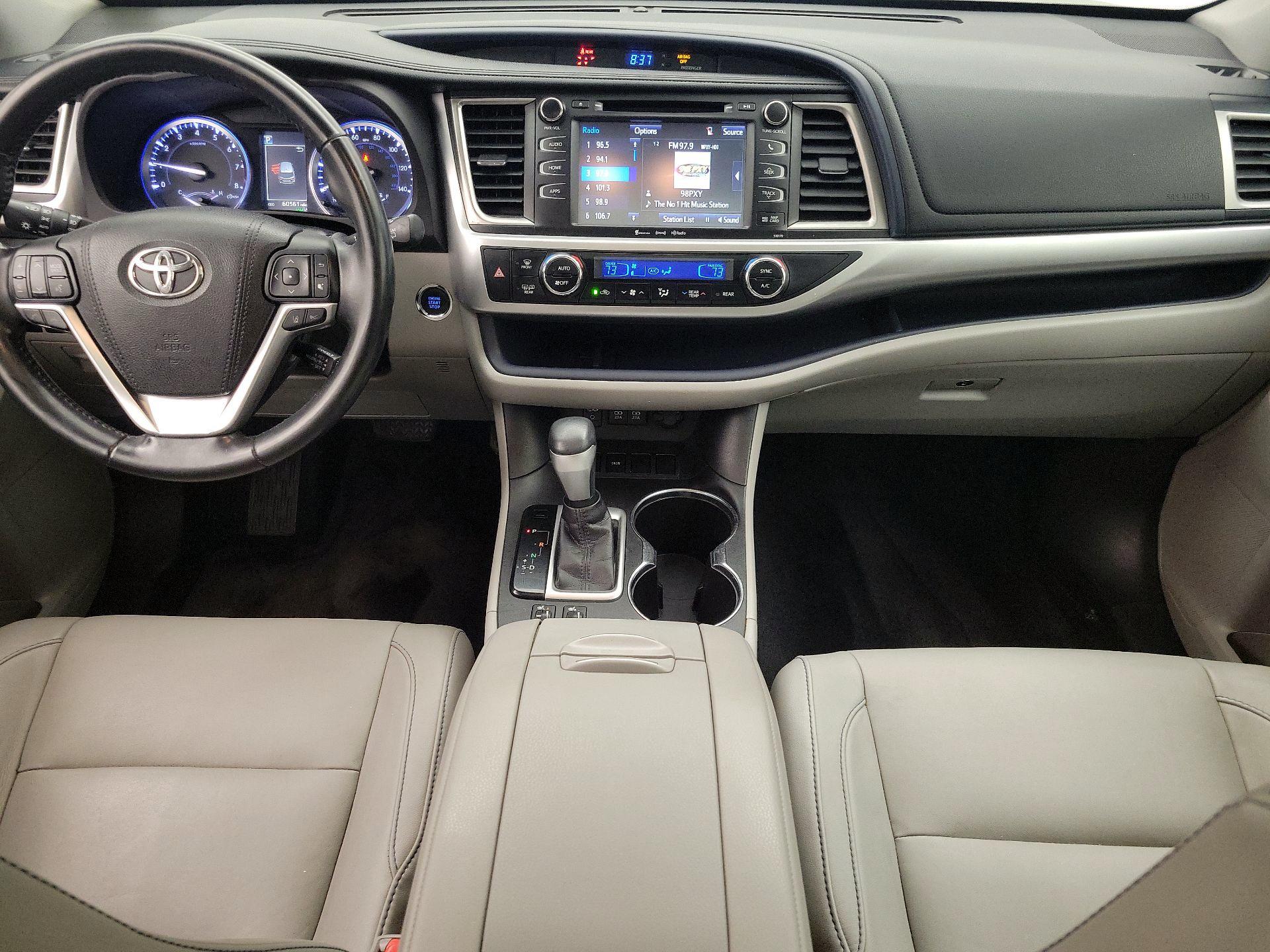 Thumbnail: 2017 Toyota Highlander - 9
