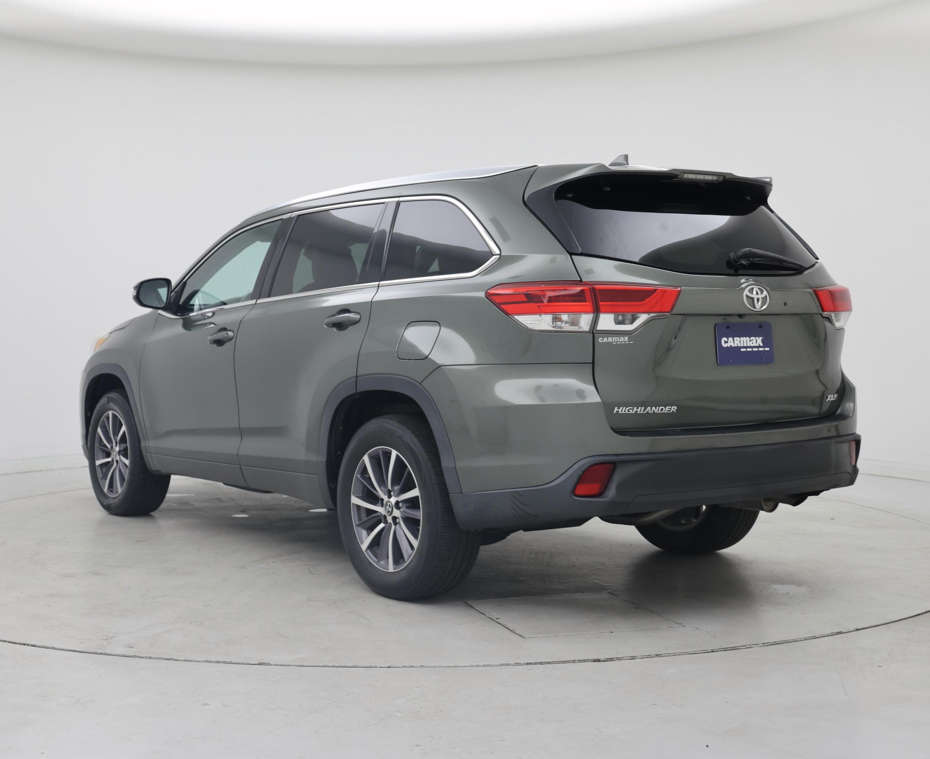 Thumbnail: 2017 Toyota Highlander - 2
