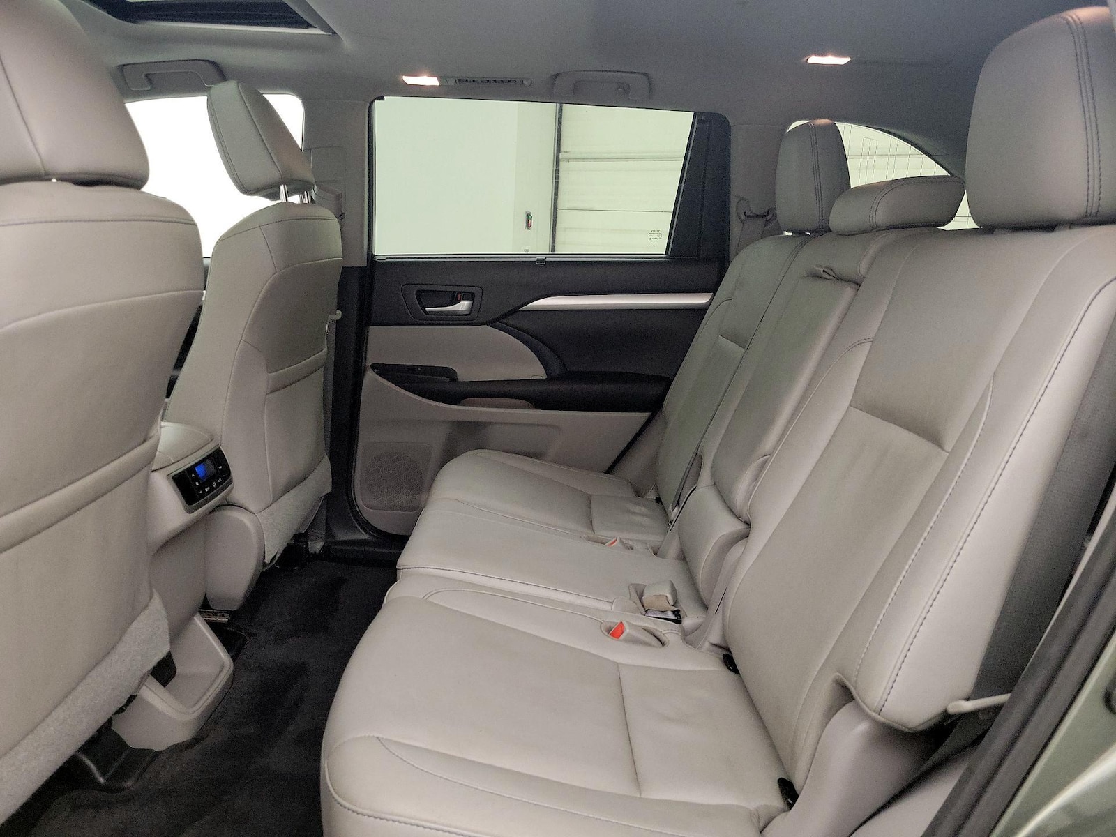 Rear Air Conditioning