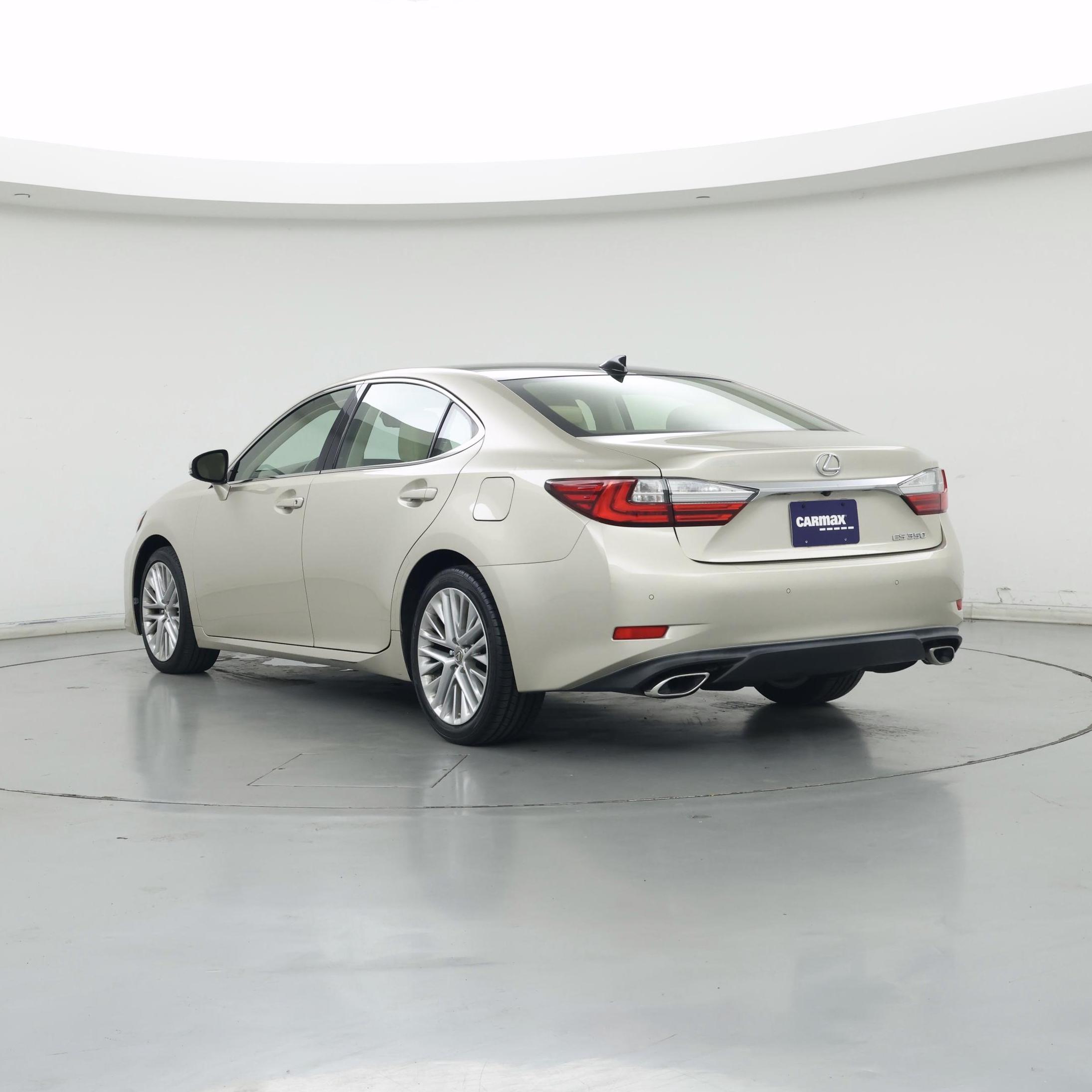 Thumbnail: 2016 Lexus ES - 2