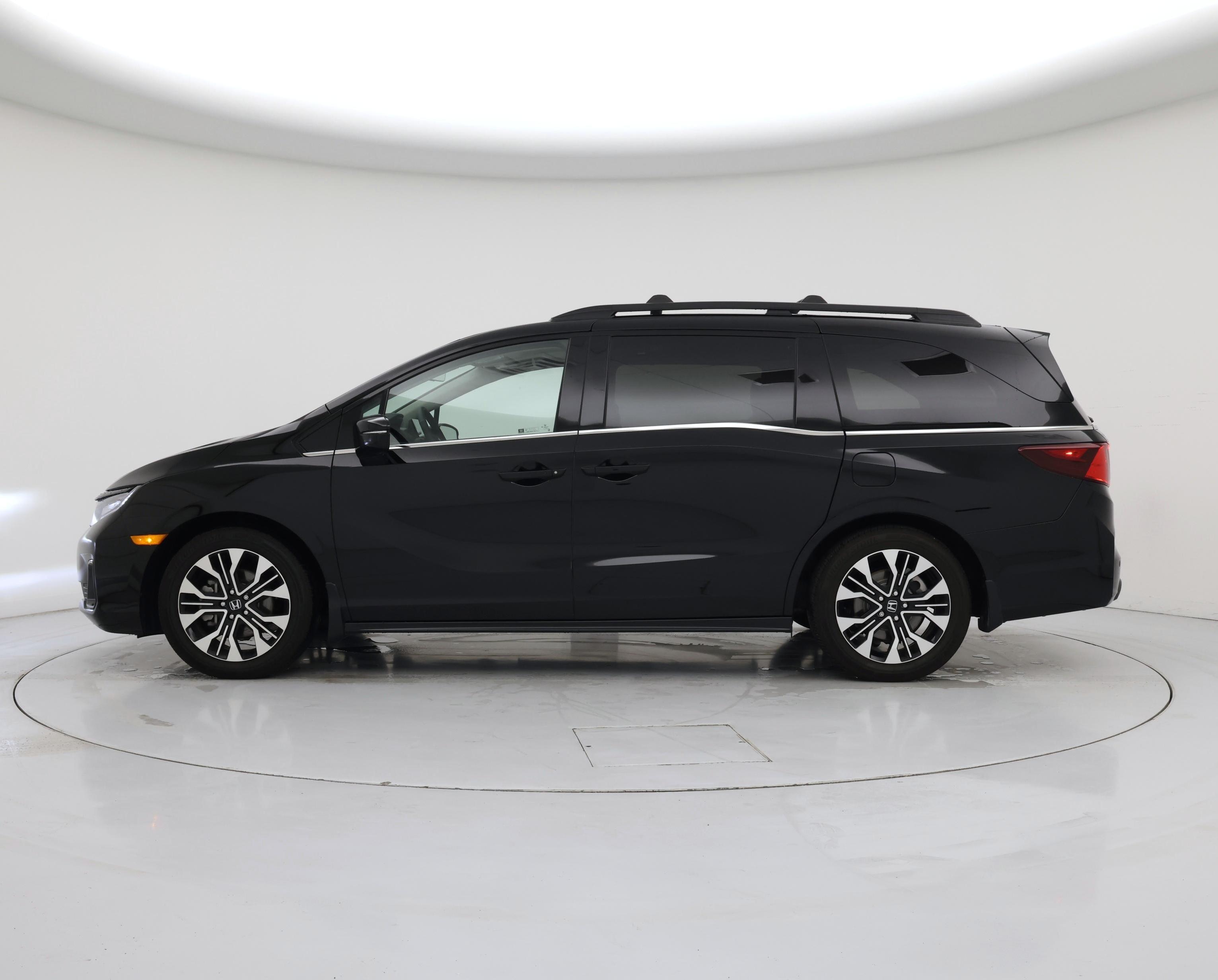 Thumbnail: 2025 Honda Odyssey - 3