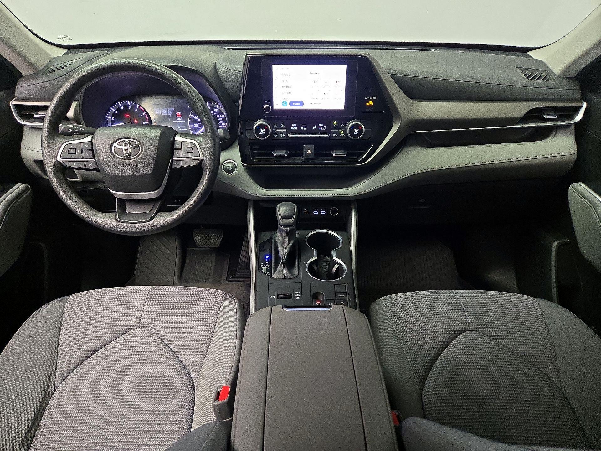 Thumbnail: 2023 Toyota Highlander - 9