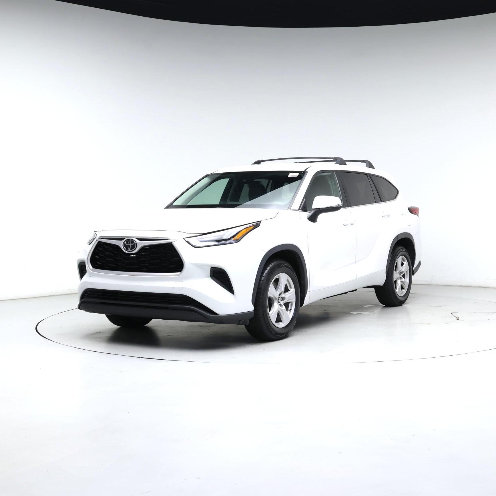 Thumbnail: 2023 Toyota Highlander - 4