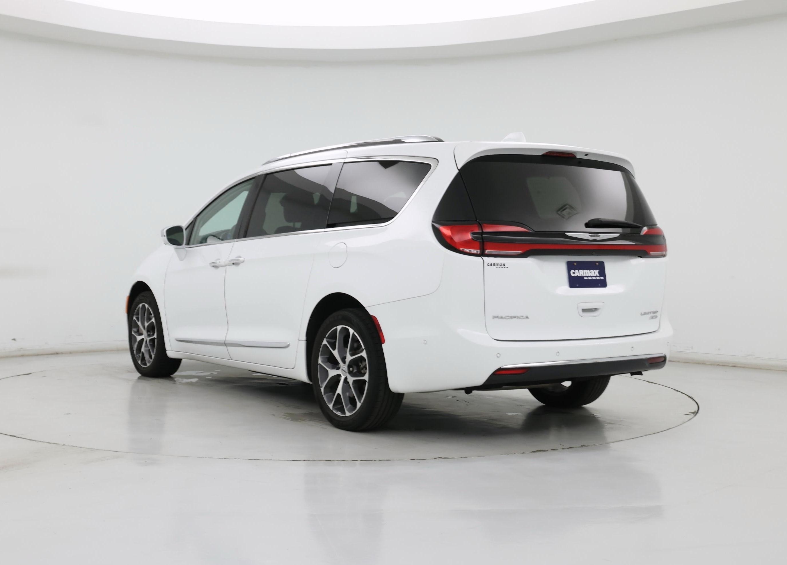 Thumbnail: 2021 Chrysler Pacifica - 2