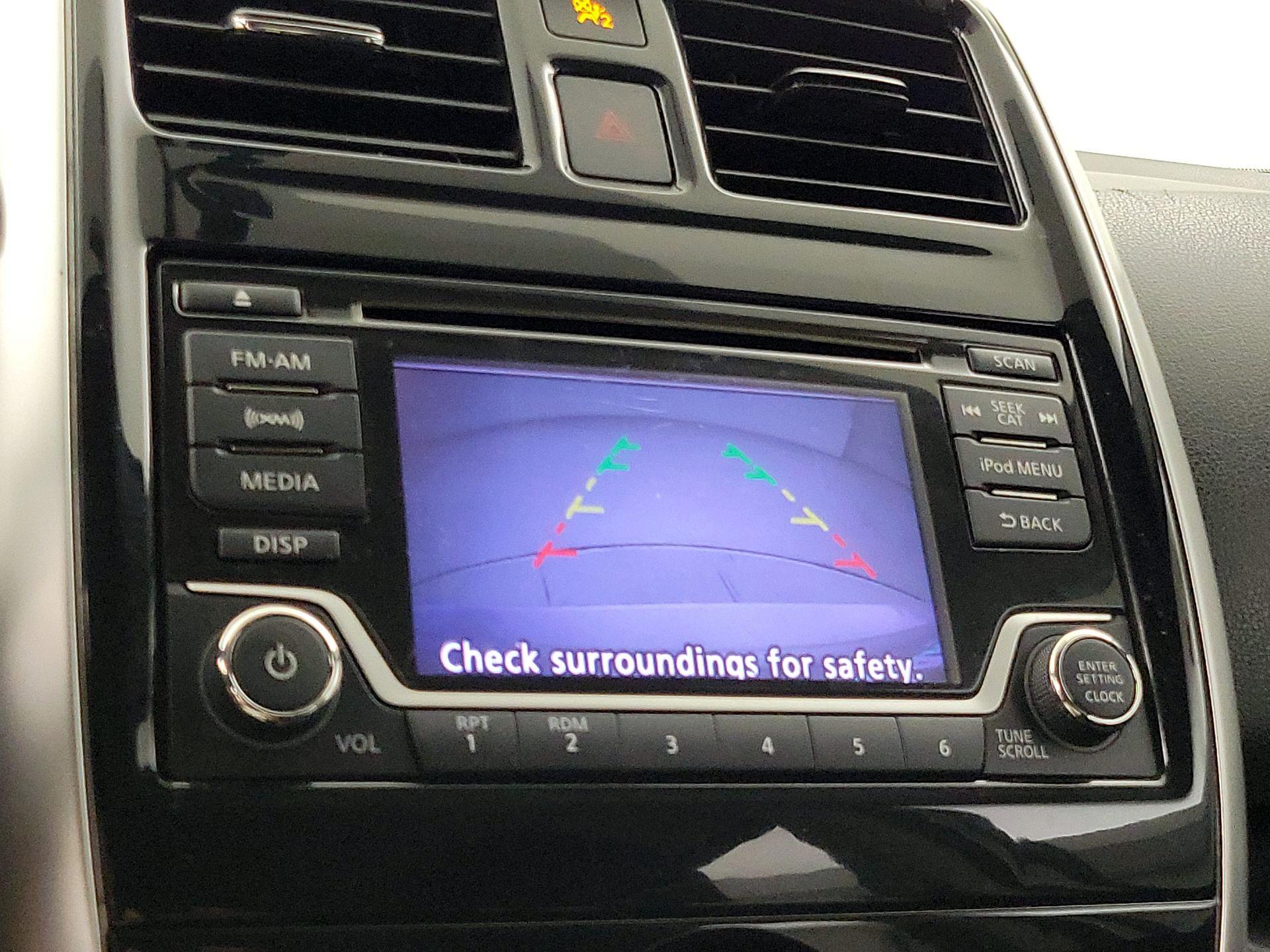 Thumbnail: 2017 Nissan Versa Note - 14