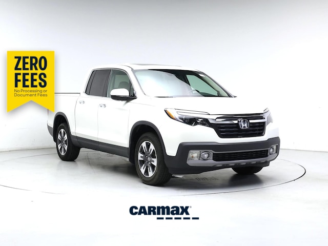 White 2019 Honda Ridgeline Pickup Truck All-Wheel Drive Automatic