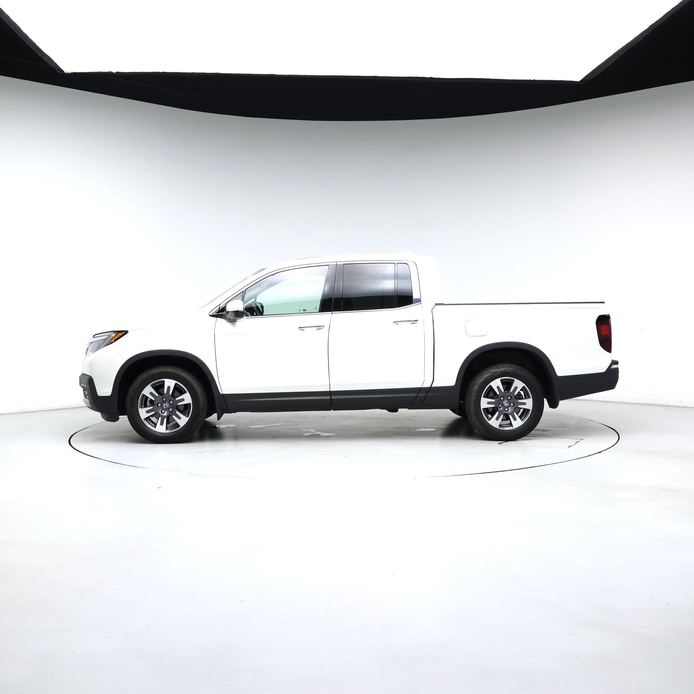 Thumbnail: 2019 Honda Ridgeline - 3