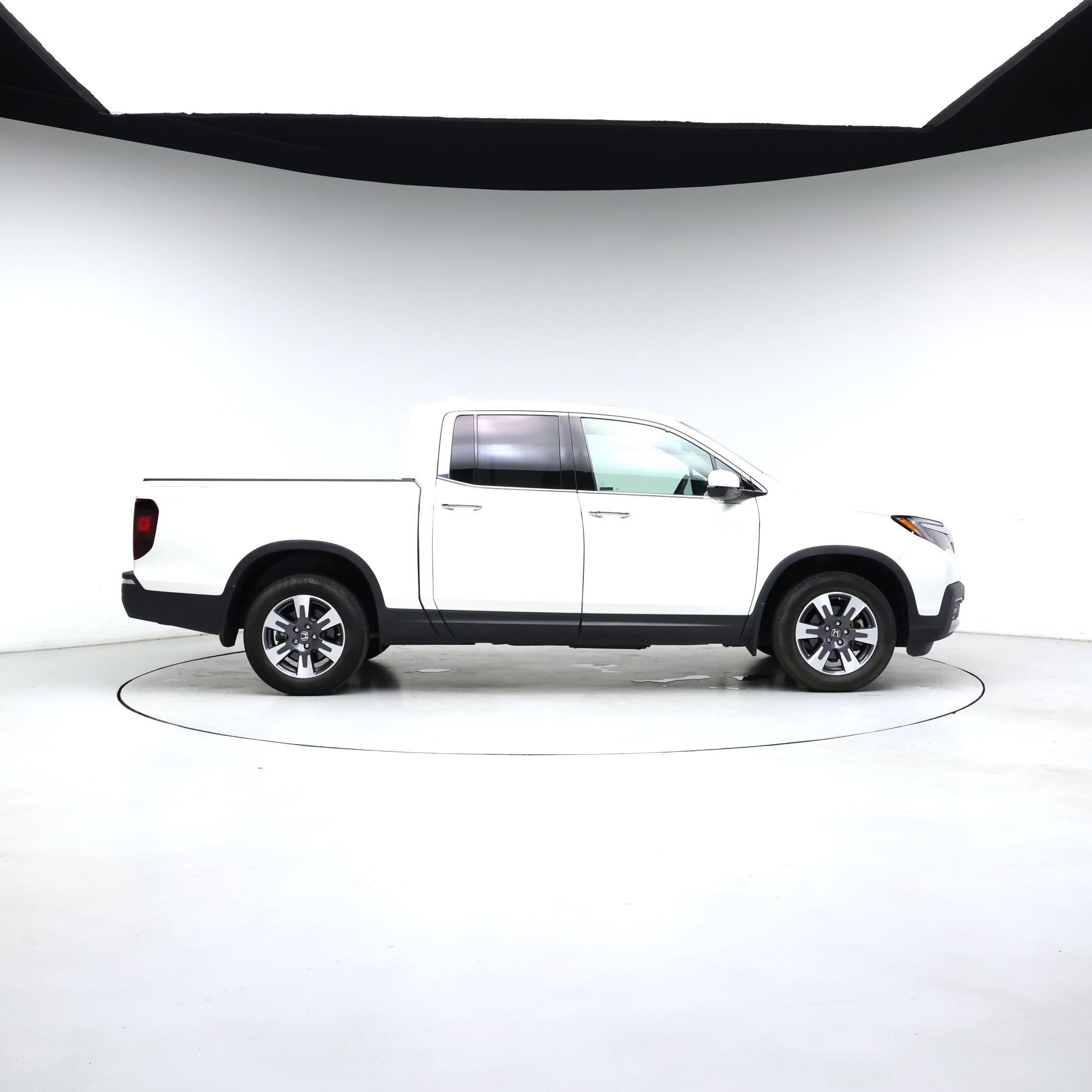 Thumbnail: 2019 Honda Ridgeline - 7