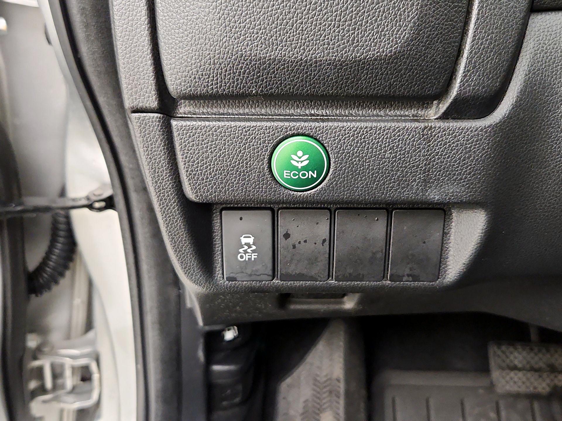 Thumbnail: 2015 Honda Fit - 13