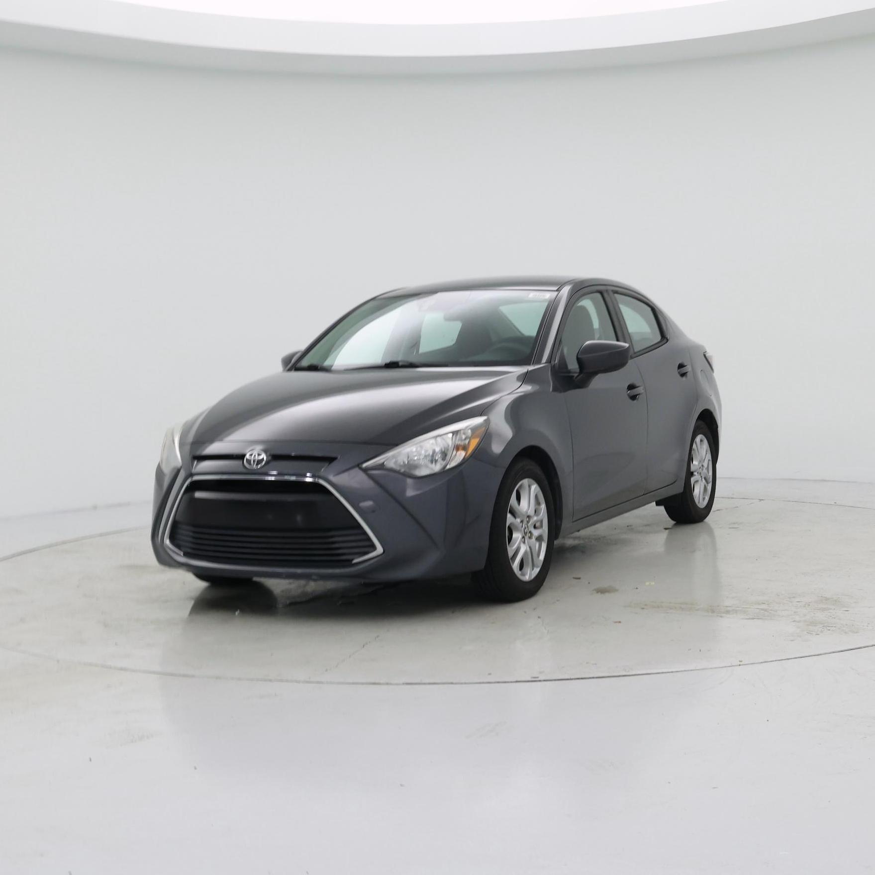 Thumbnail: 2018 Toyota Yaris iA - 4