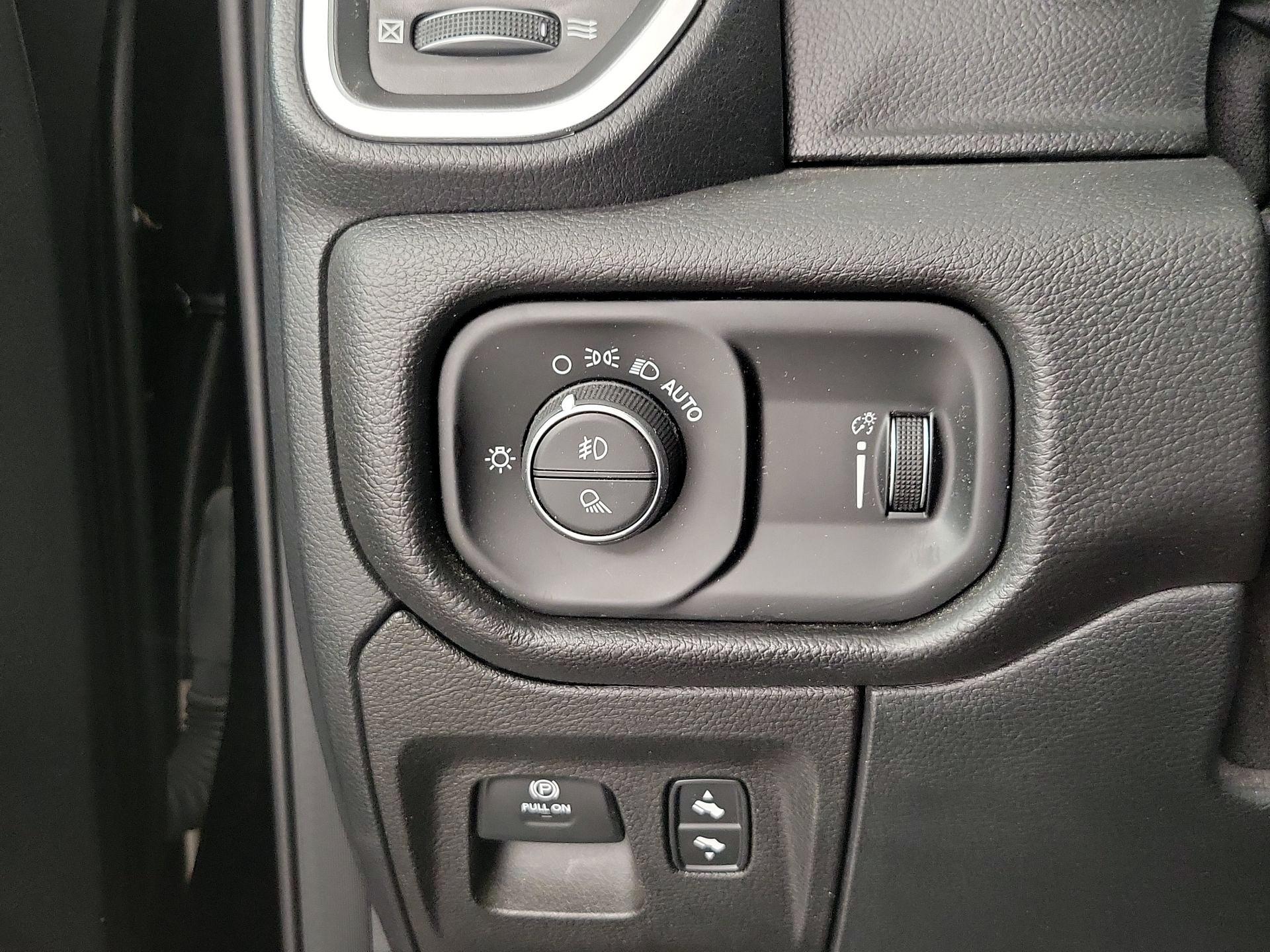Thumbnail: 2021 RAM 1500 - 13