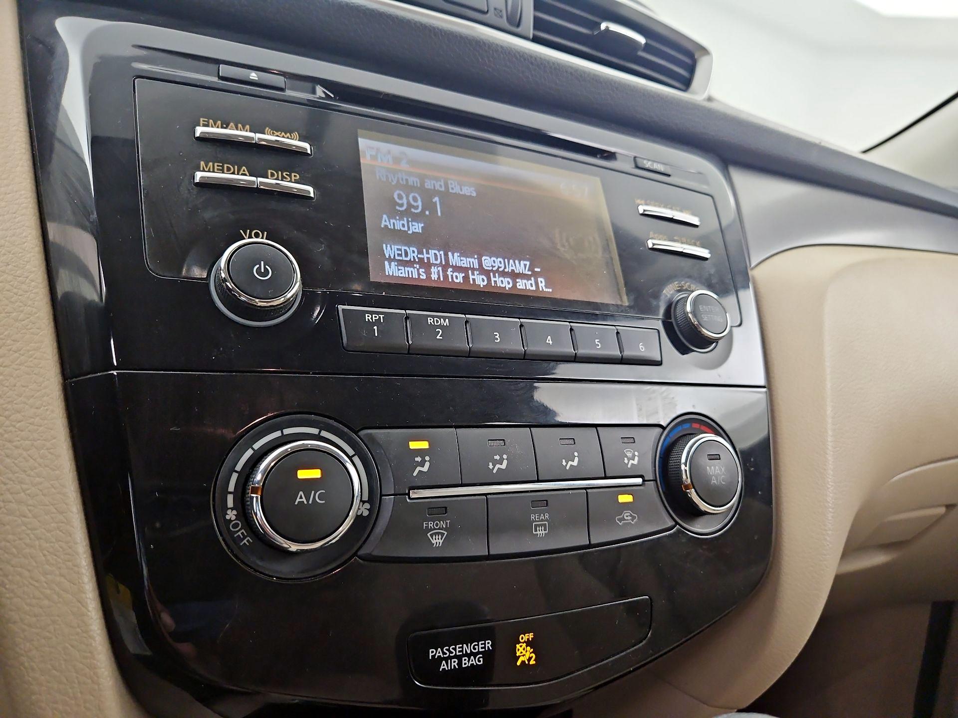 Thumbnail: 2016 Nissan Rogue - 14
