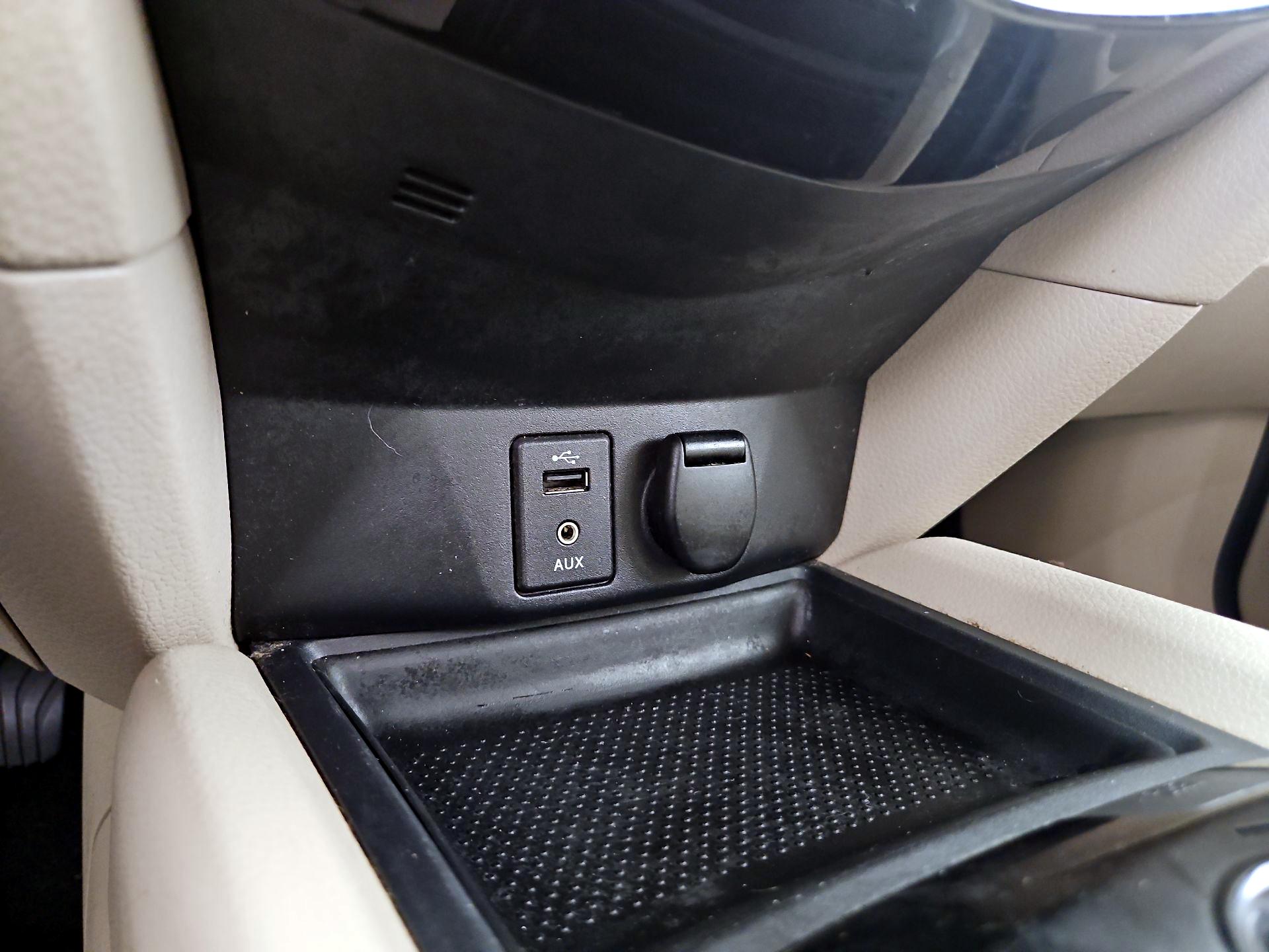 Thumbnail: 2016 Nissan Rogue - 16