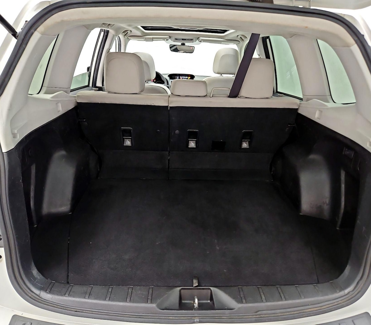 Trunk/Cargo (Seats Up)