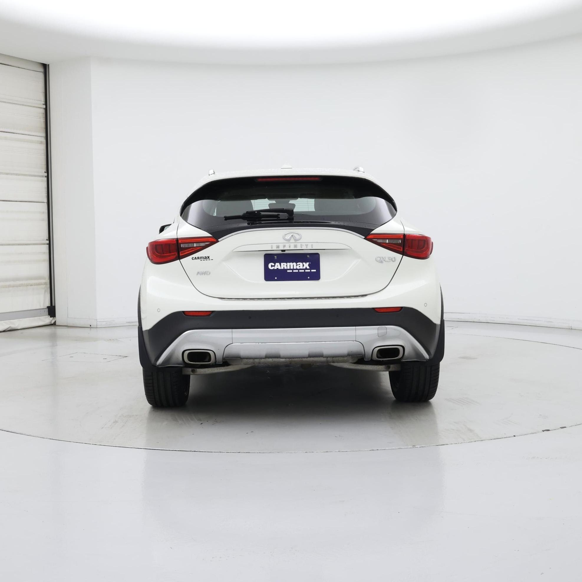 Thumbnail: 2019 INFINITI QX30 - 6