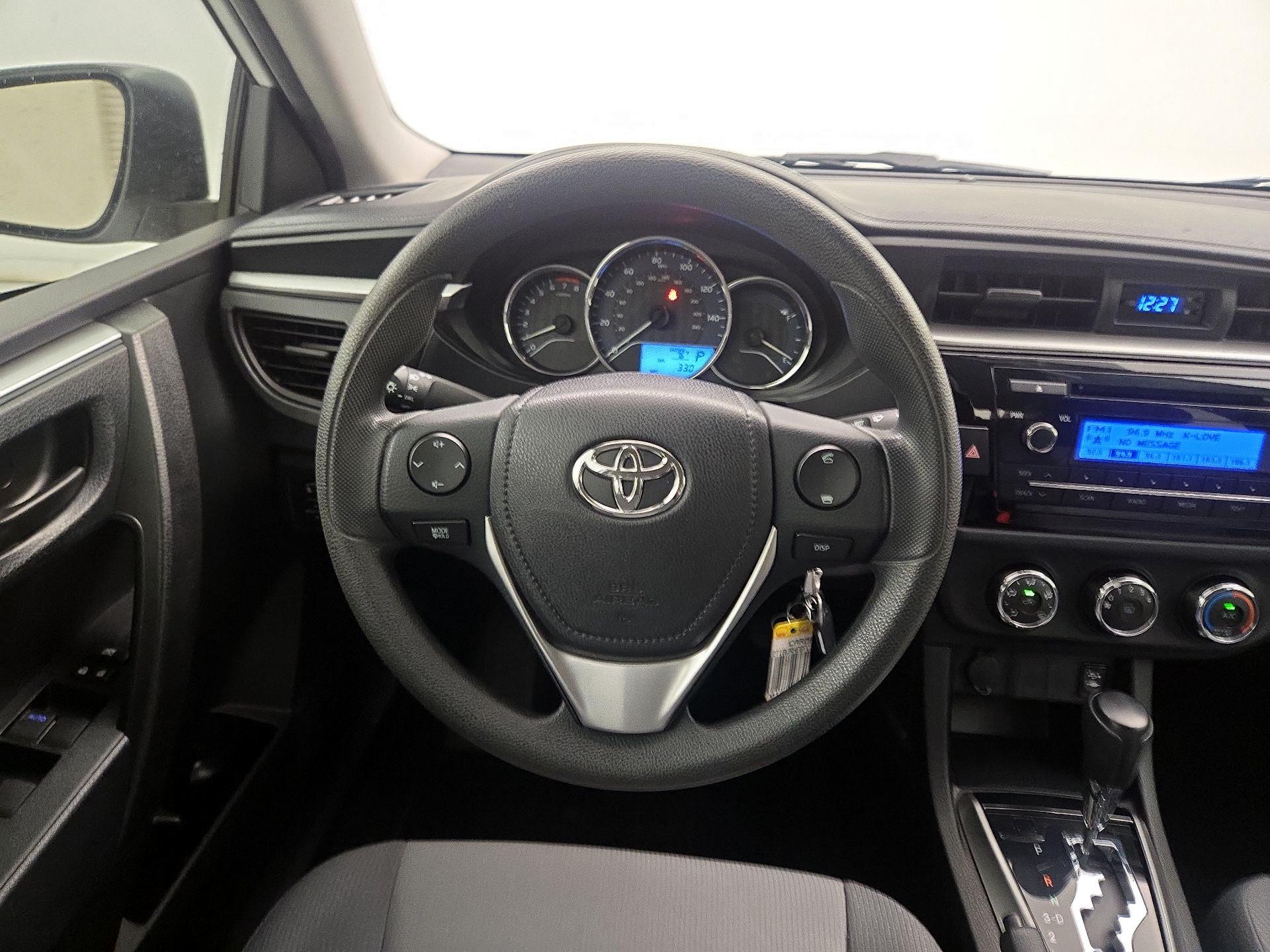 Thumbnail: 2015 Toyota Corolla - 10